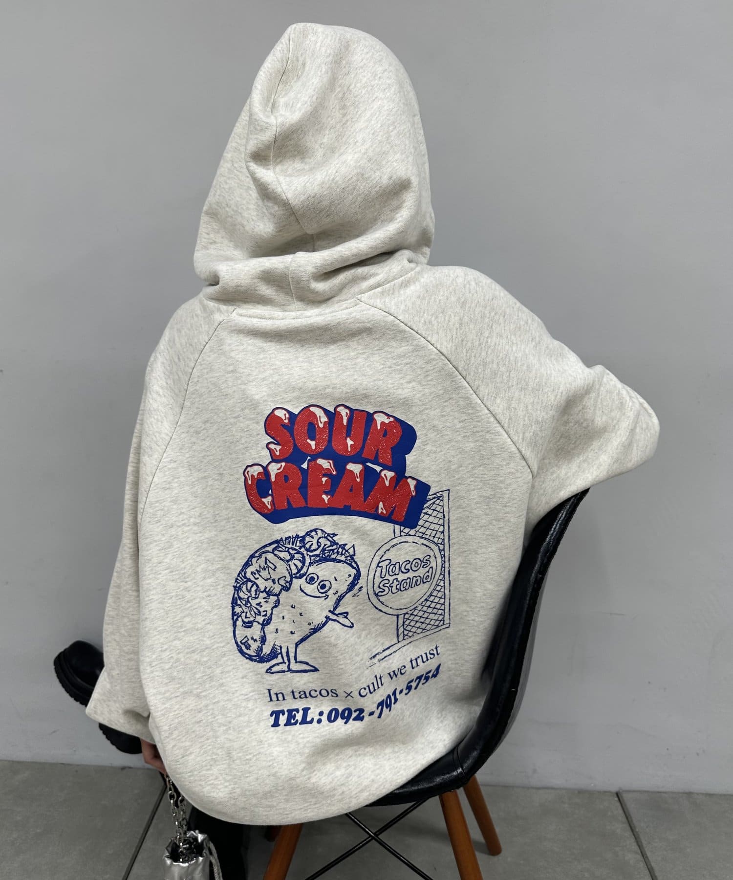 Sourcream × TACOSSTAND】ロゴパーカー | WHO'S WHO gallery