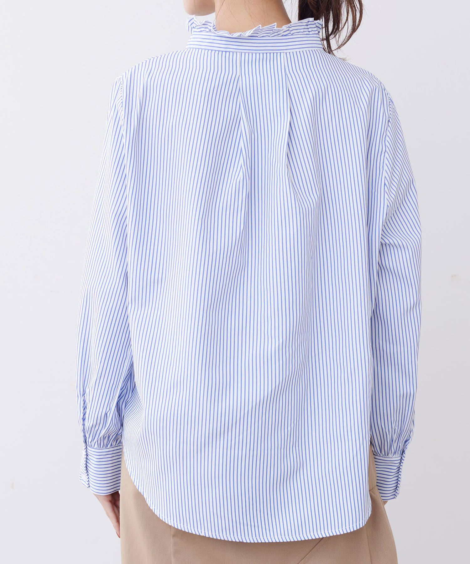 Chez toi(シェトワ) 袖ボリュームネックフリルシャツ