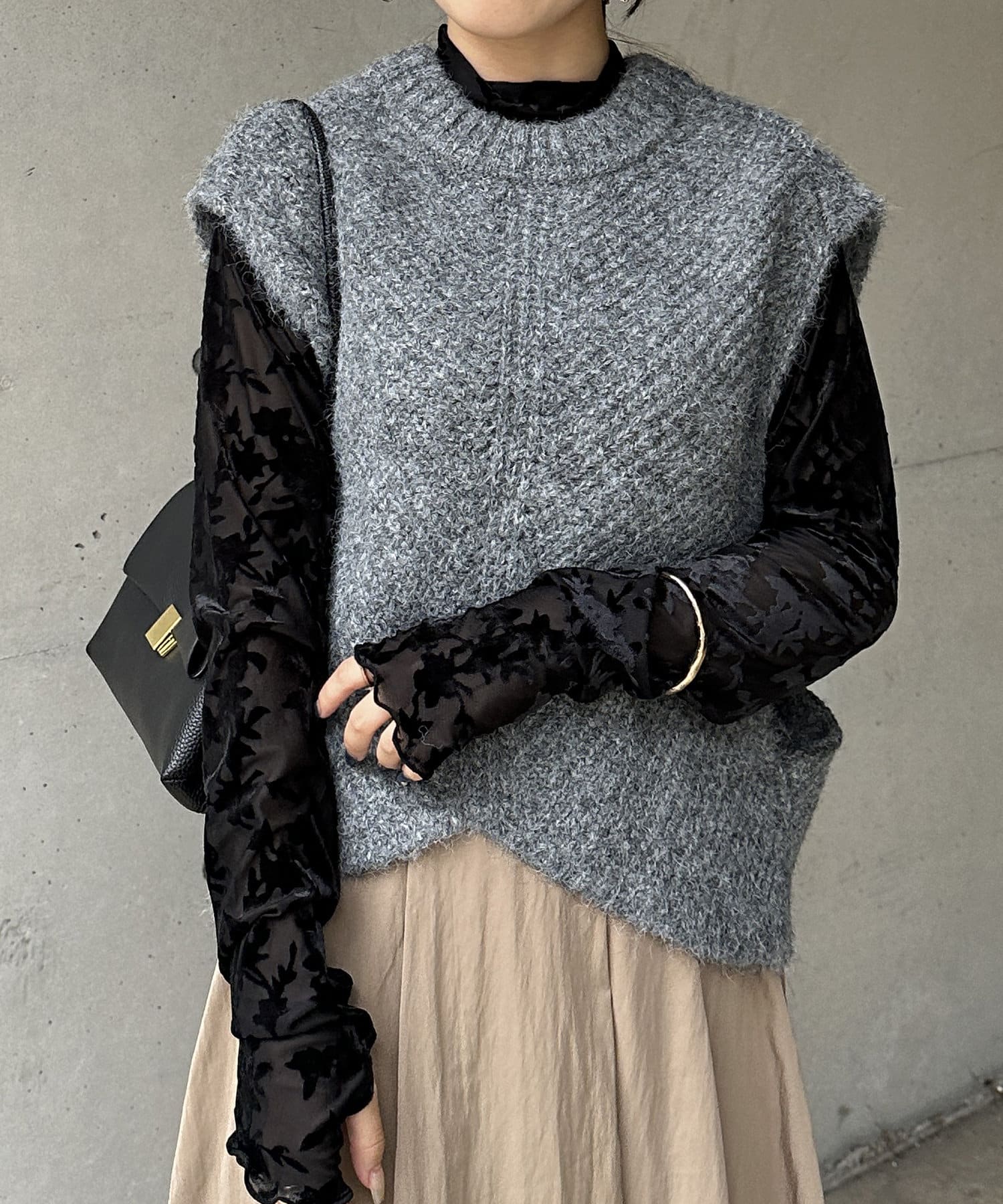 Thevon.(ゼヴォン) ショート丈ニットベスト