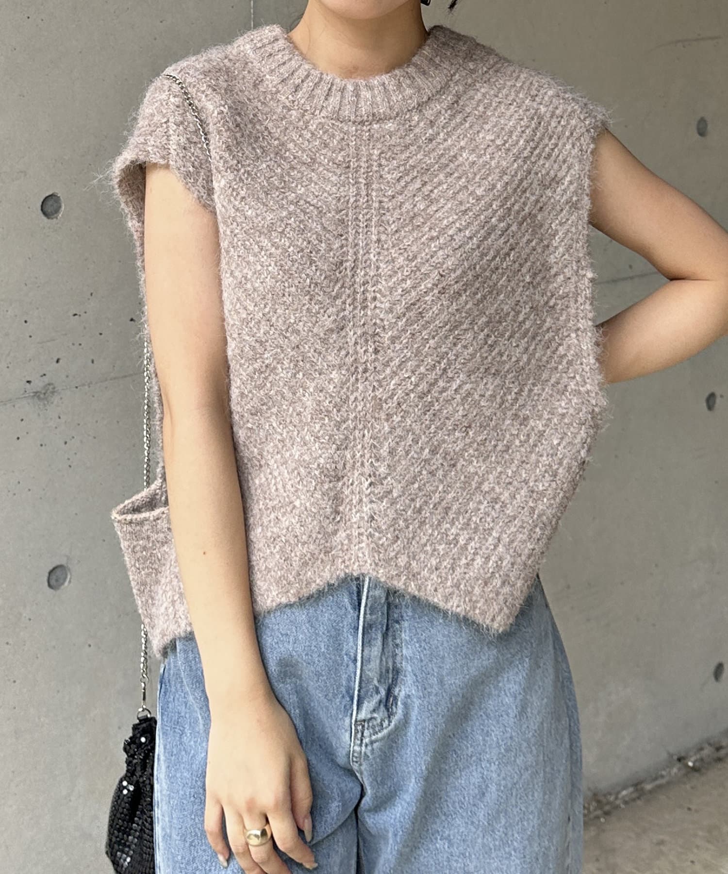 Thevon.(ゼヴォン) ショート丈ニットベスト