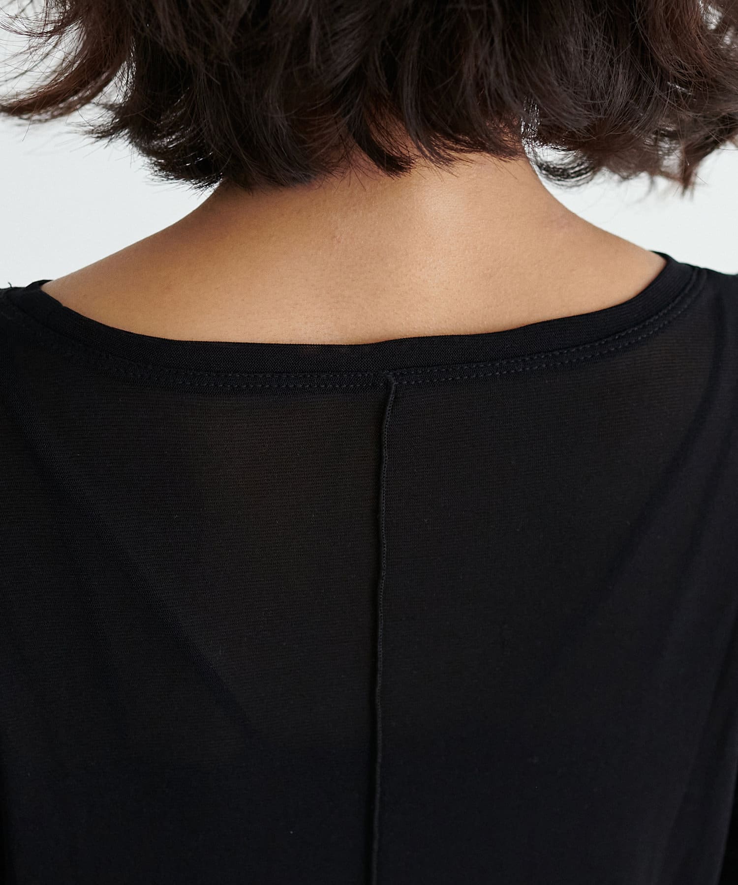 LARUTA(ラルータ) メッシュチュールクルーネックプルオーバー