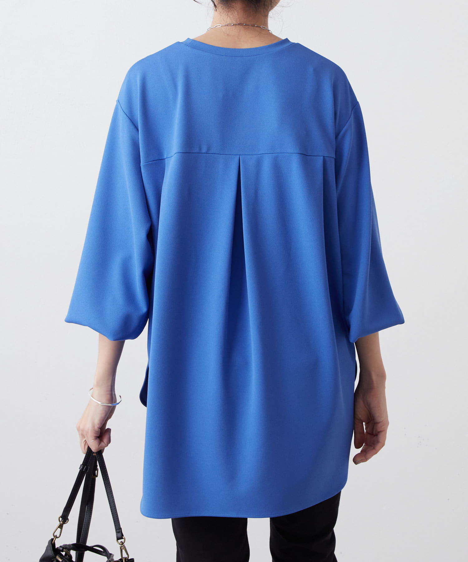 未使用・タグ付　BEARDSLEY　ビアズリー 　Tブラウス　人気 BEARDSLEY tシャツ Tブラウス「2サイズ展開」 レディース