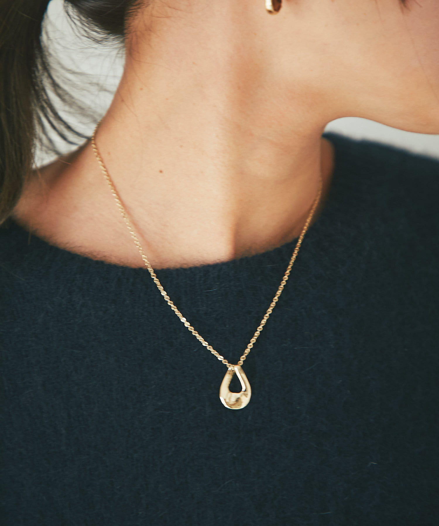 un dix cors(アンディコール) 変形ドロップネックレス