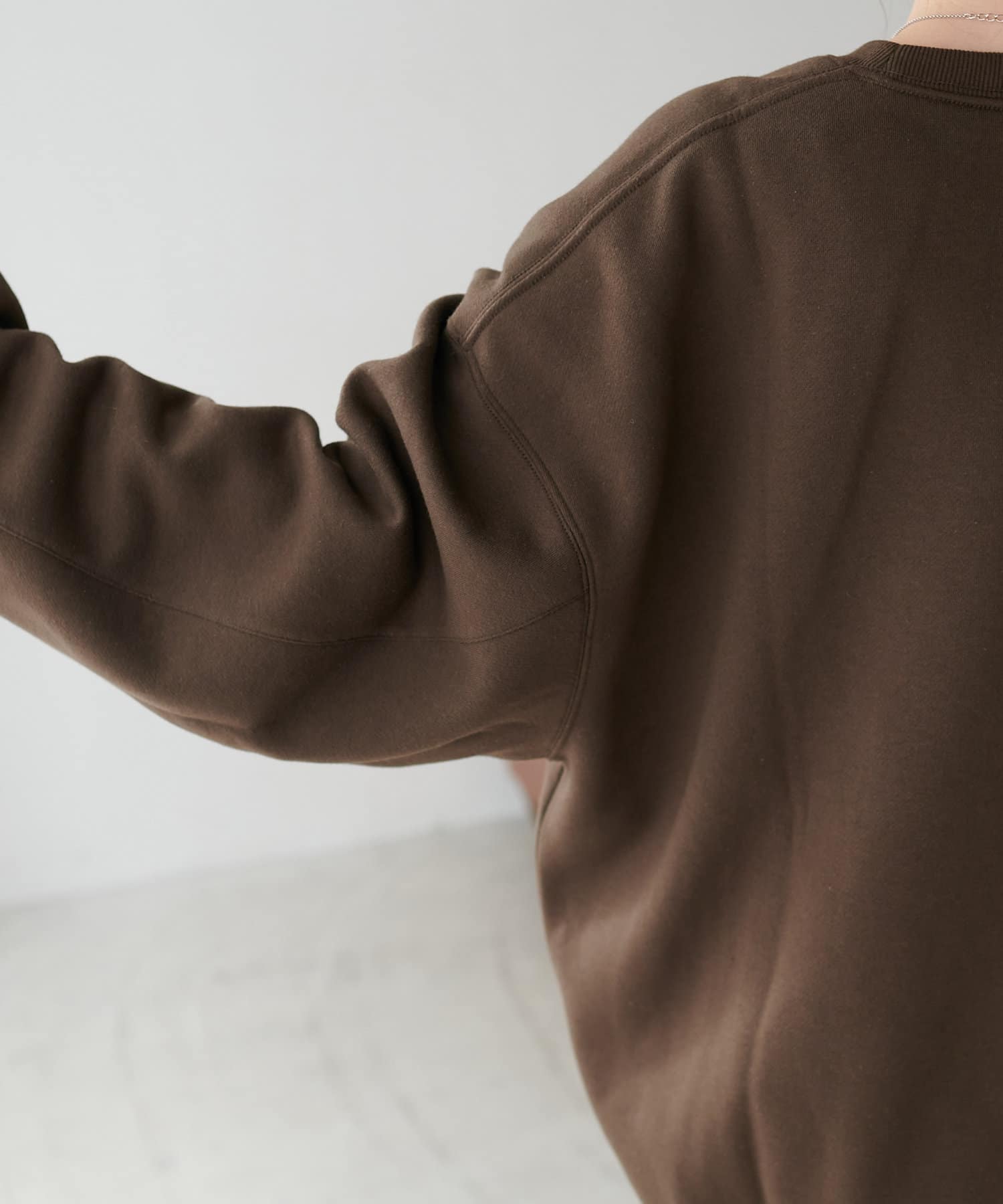 DISCOAT(ディスコート) 【裏起毛/ユニセックス】BOISE刺繍ロゴスウェット《WEB限定》