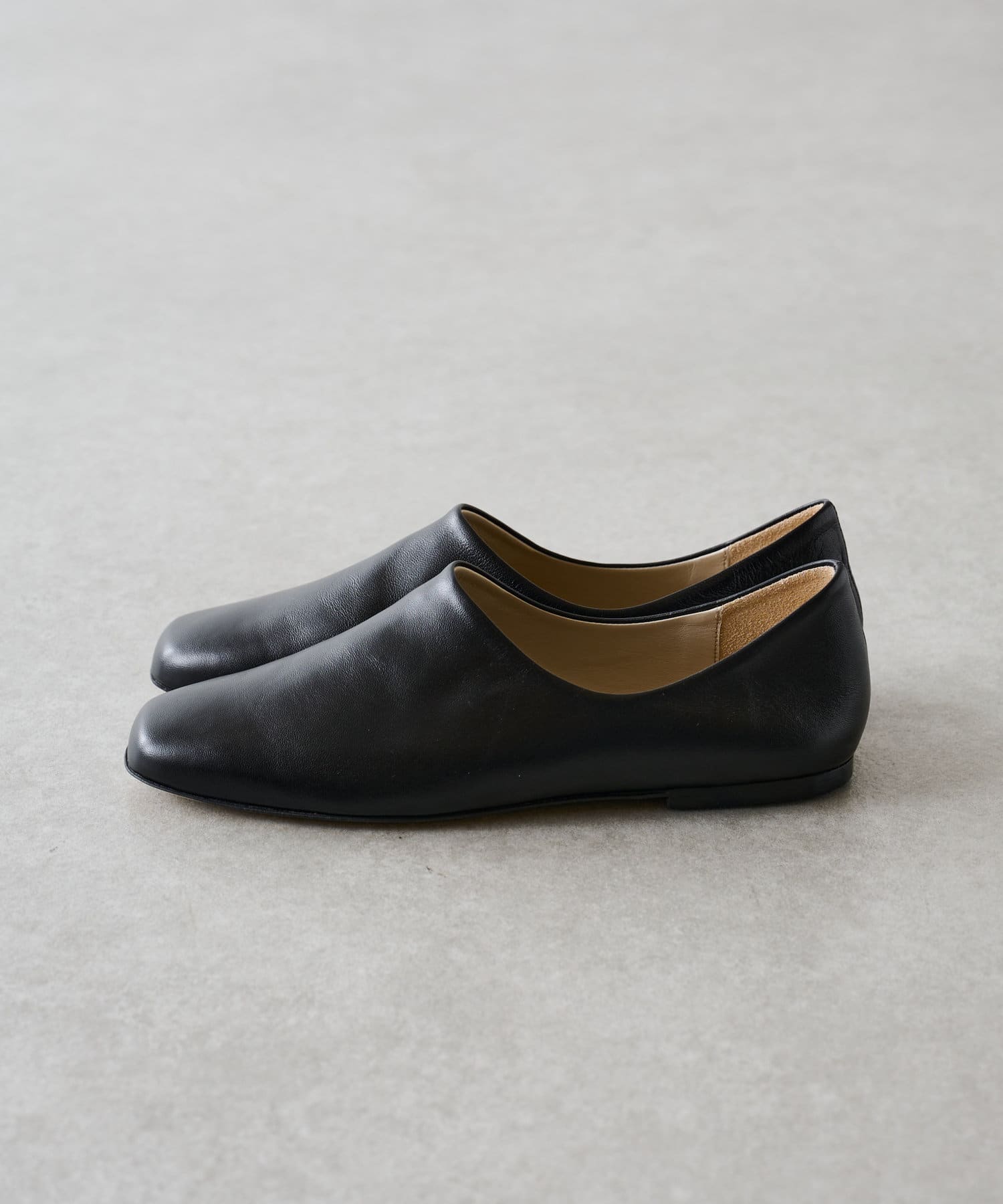 CORSO ROMA 9・36～38サイズ》フラットシューズ | BEARDSLEY