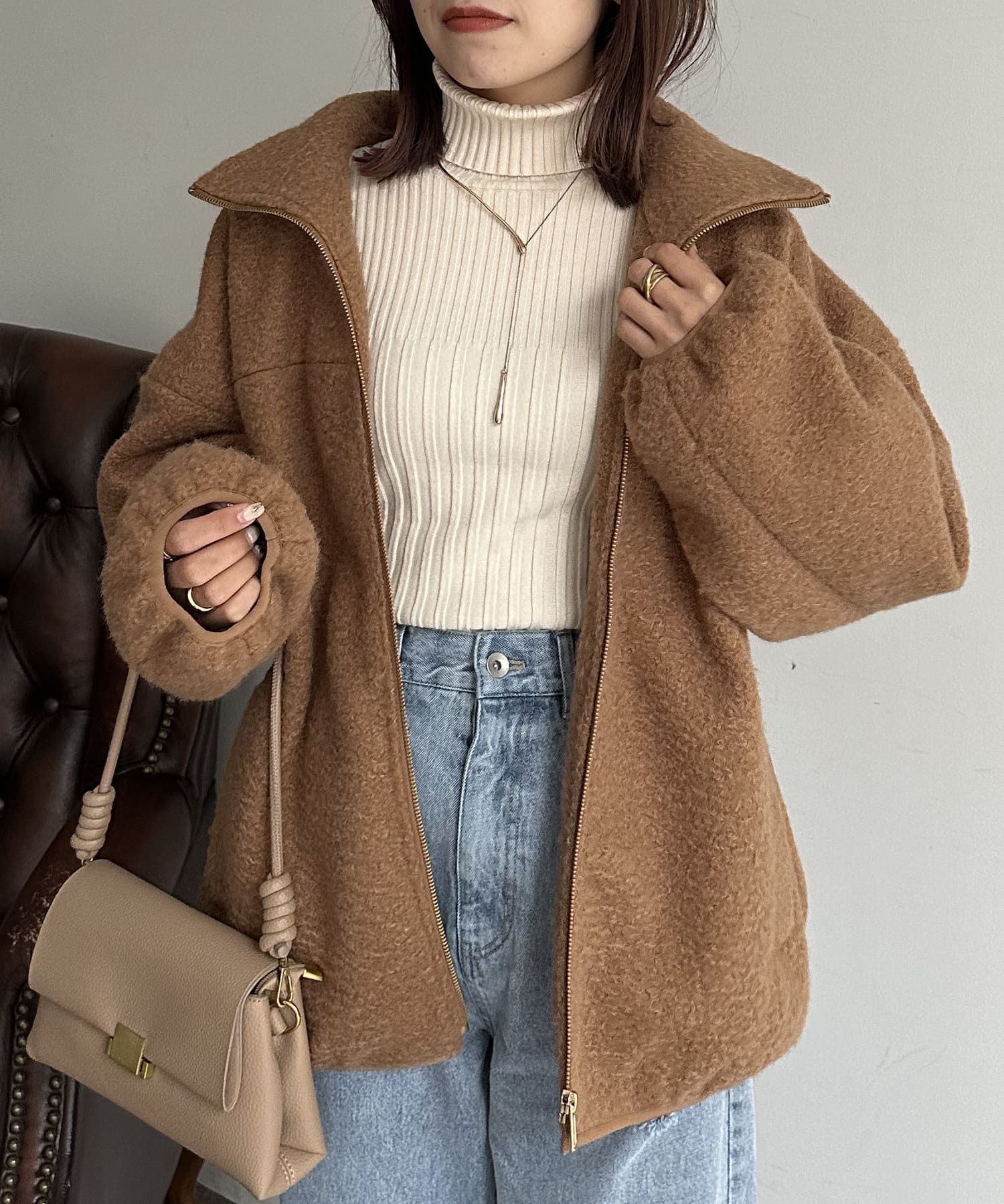 Thevon.(ゼヴォン) 圧縮ブークレスタンドジャケット