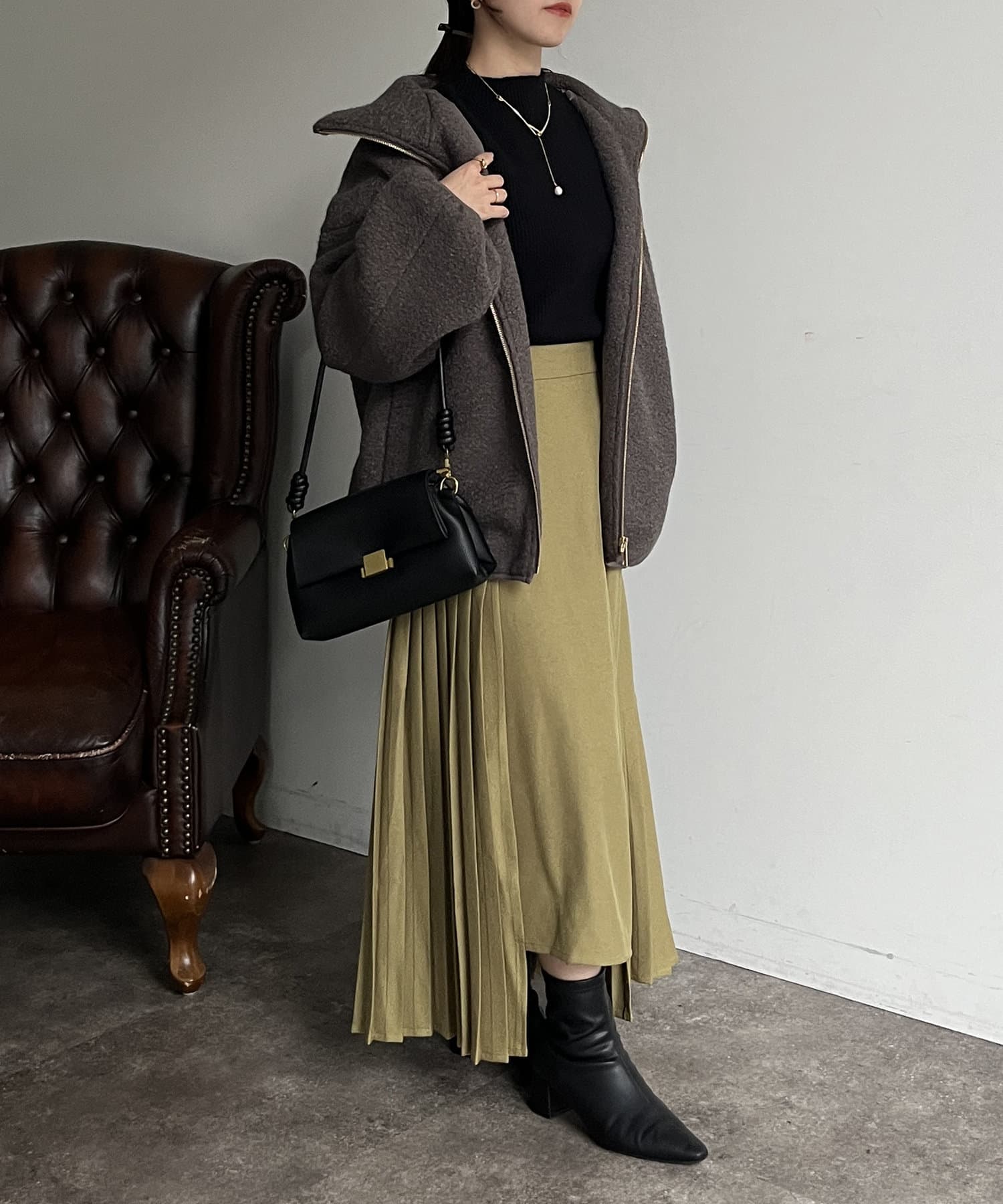 Thevon.(ゼヴォン) 圧縮ブークレスタンドジャケット