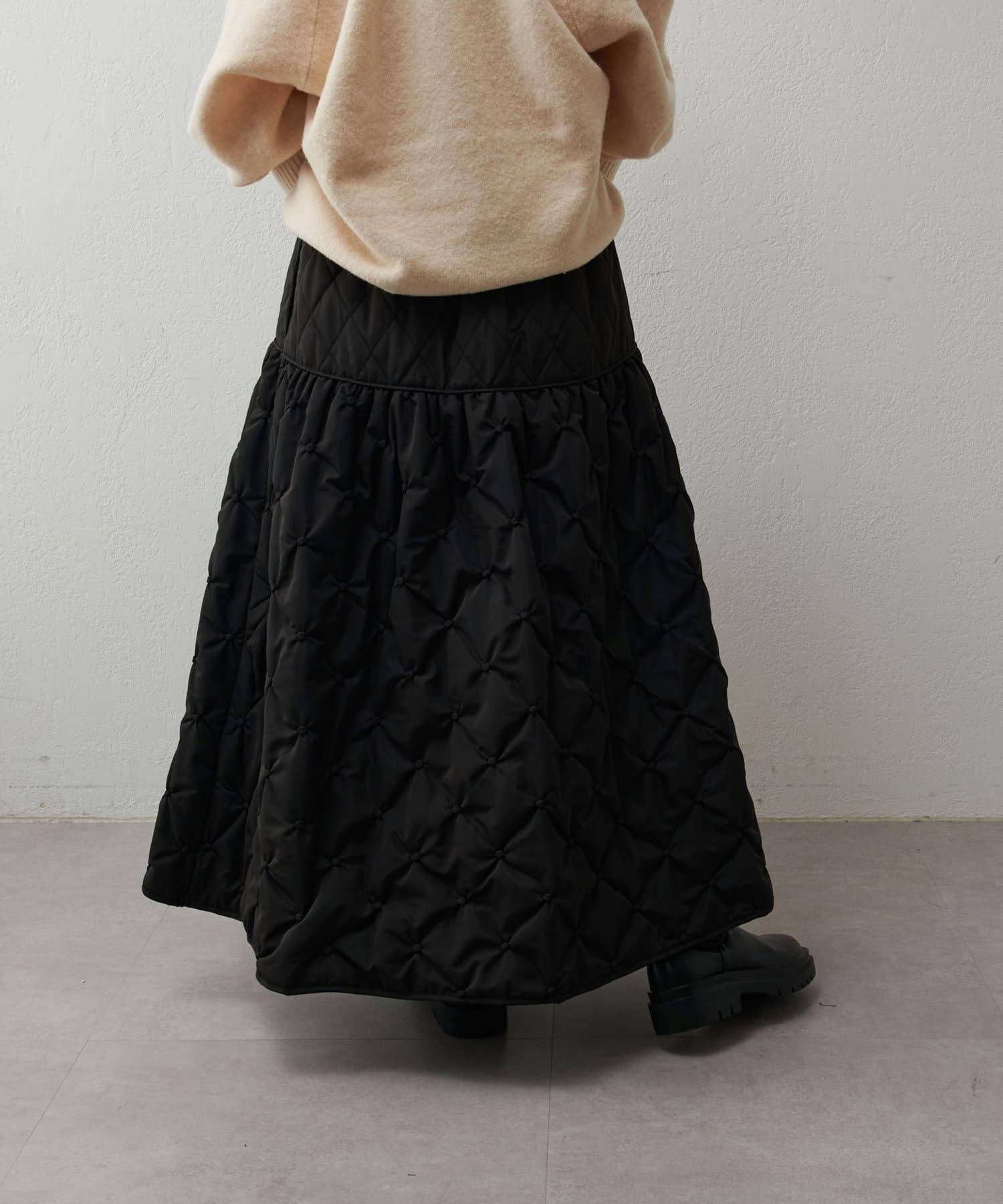 Jena　espace merveilleux(ジェナ　エスパスメルヴェイユ) ドットキルトギャザースカート