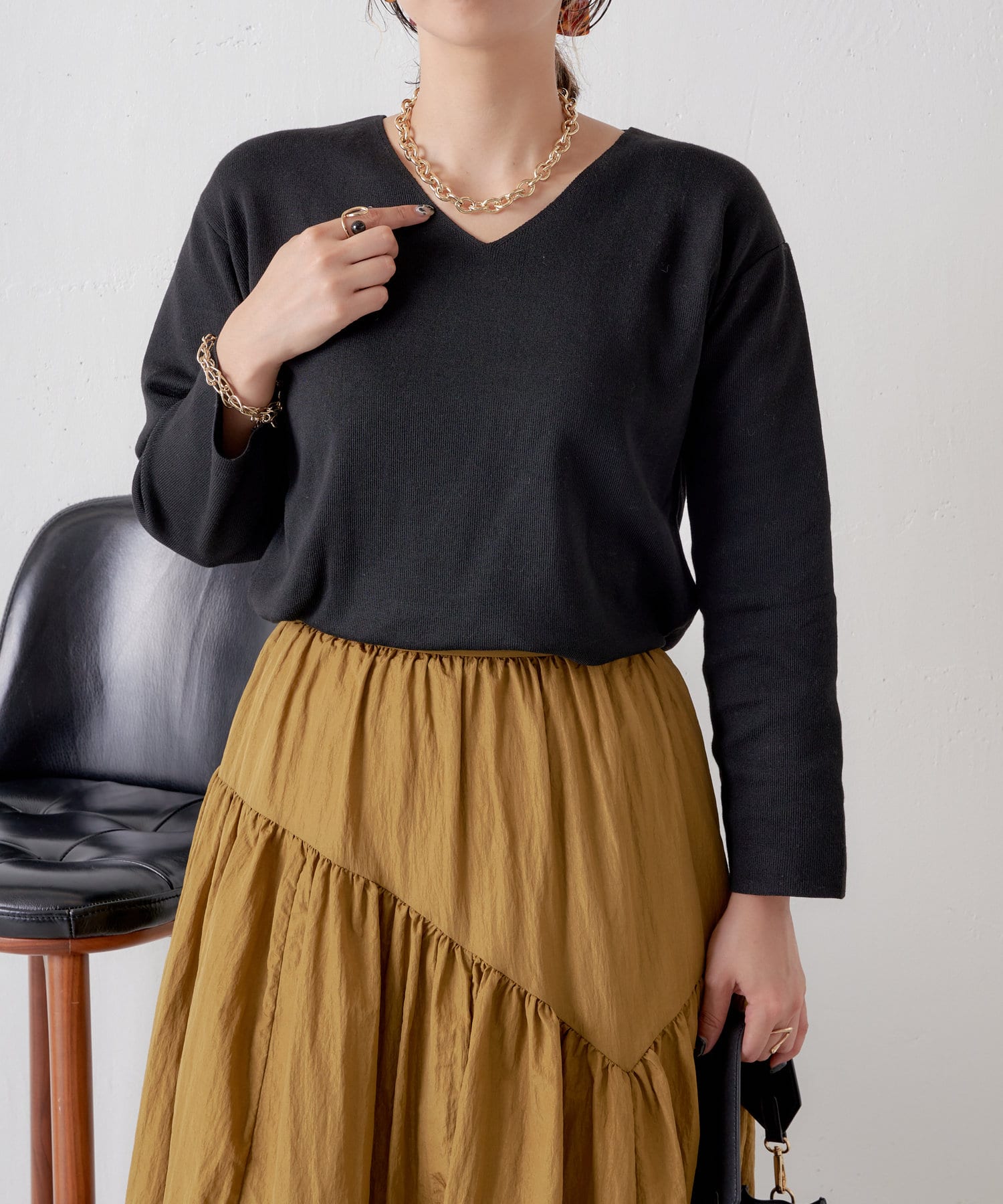 Jena　espace merveilleux(ジェナ　エスパスメルヴェイユ) ストレッチVネックニット