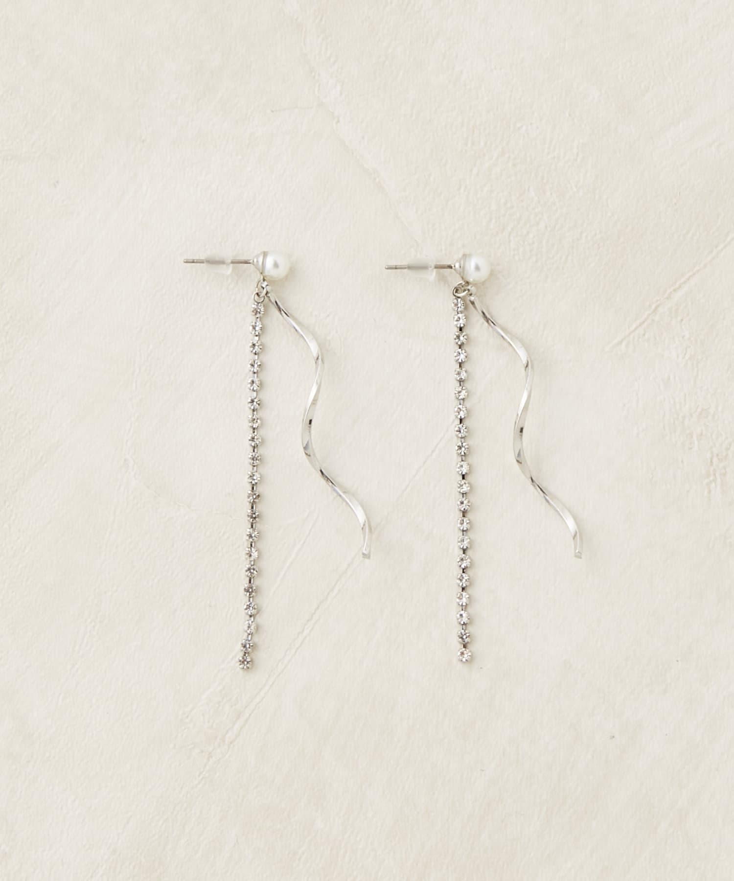 Lattice(ラティス) <チタン>パールピアス