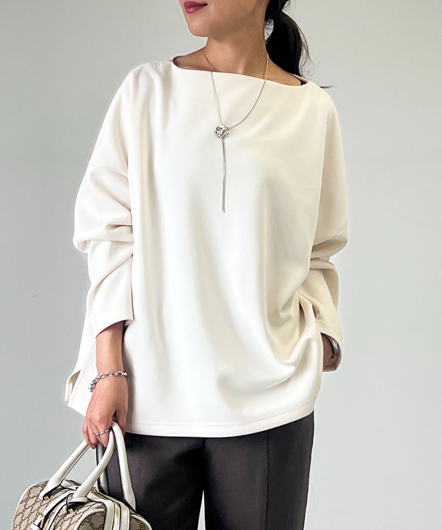 un dix cors(アンディコール) ルーズシルエットネックカットソー