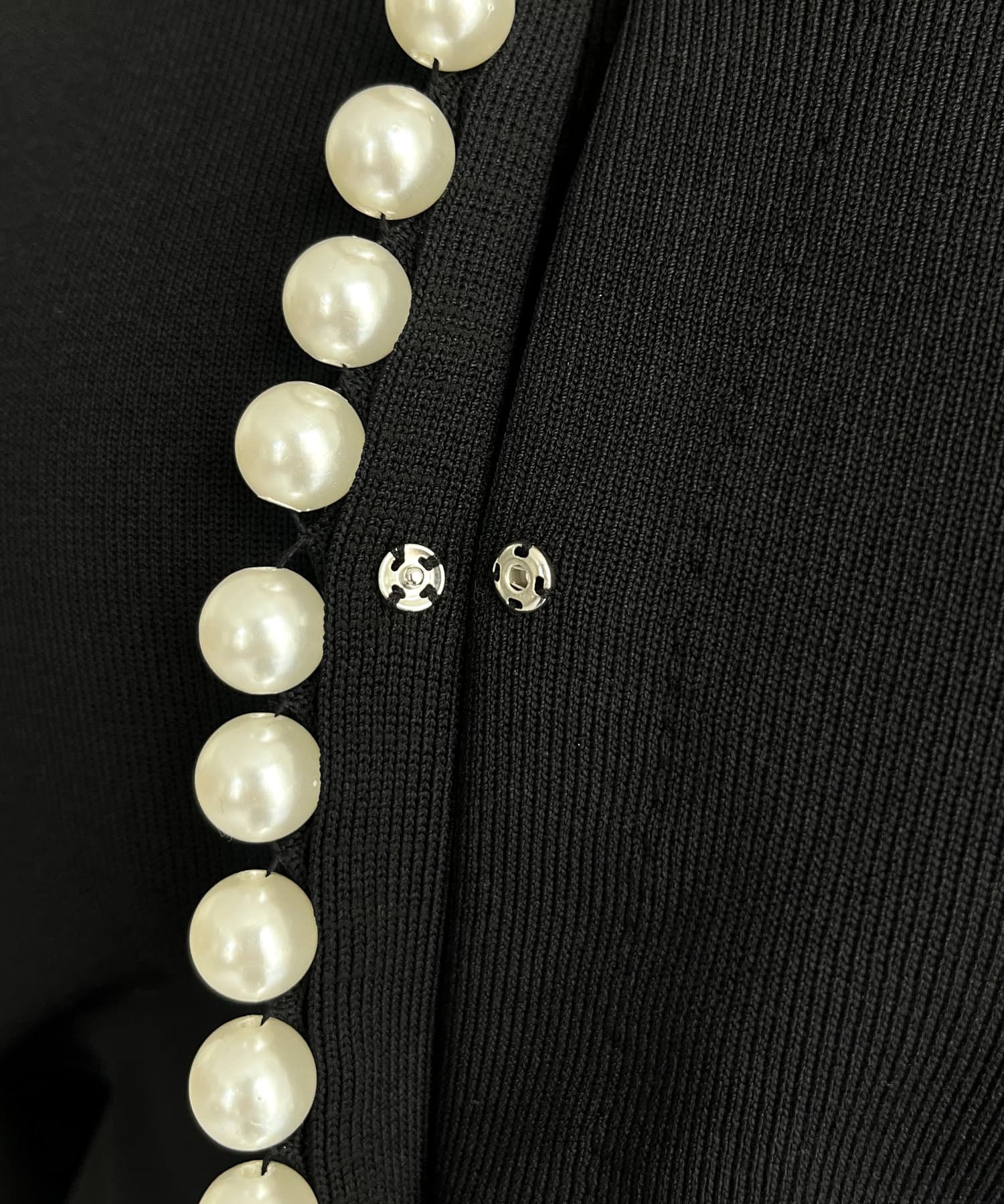 prose verse(プロズヴェール) フロントパール袖ボリュームカーディガン