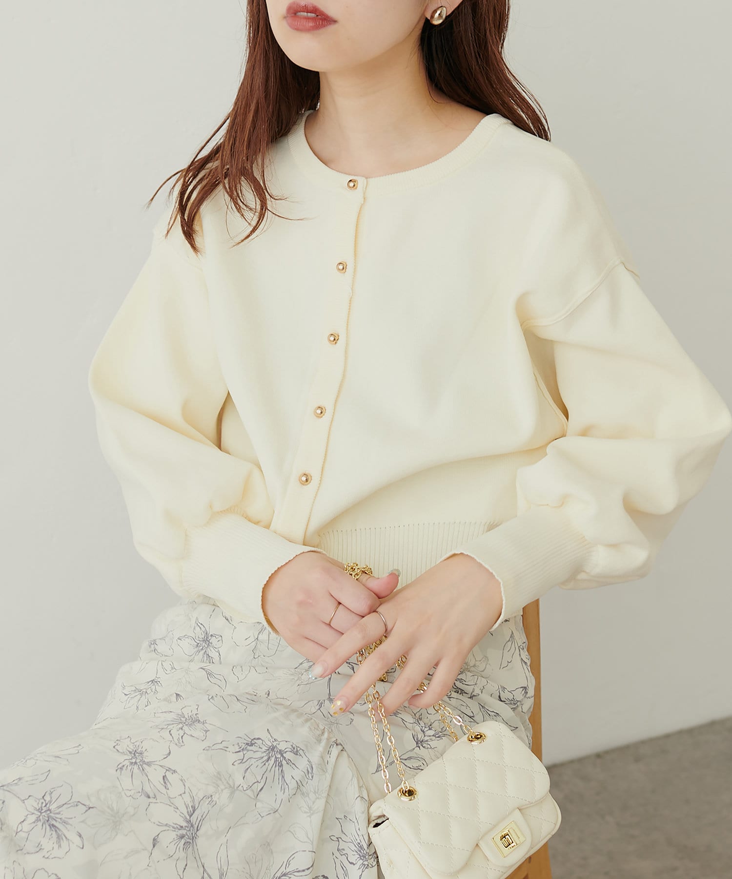 natural couture(ナチュラルクチュール) WEB限定 / お家で洗える薄金ころん釦カーディガン