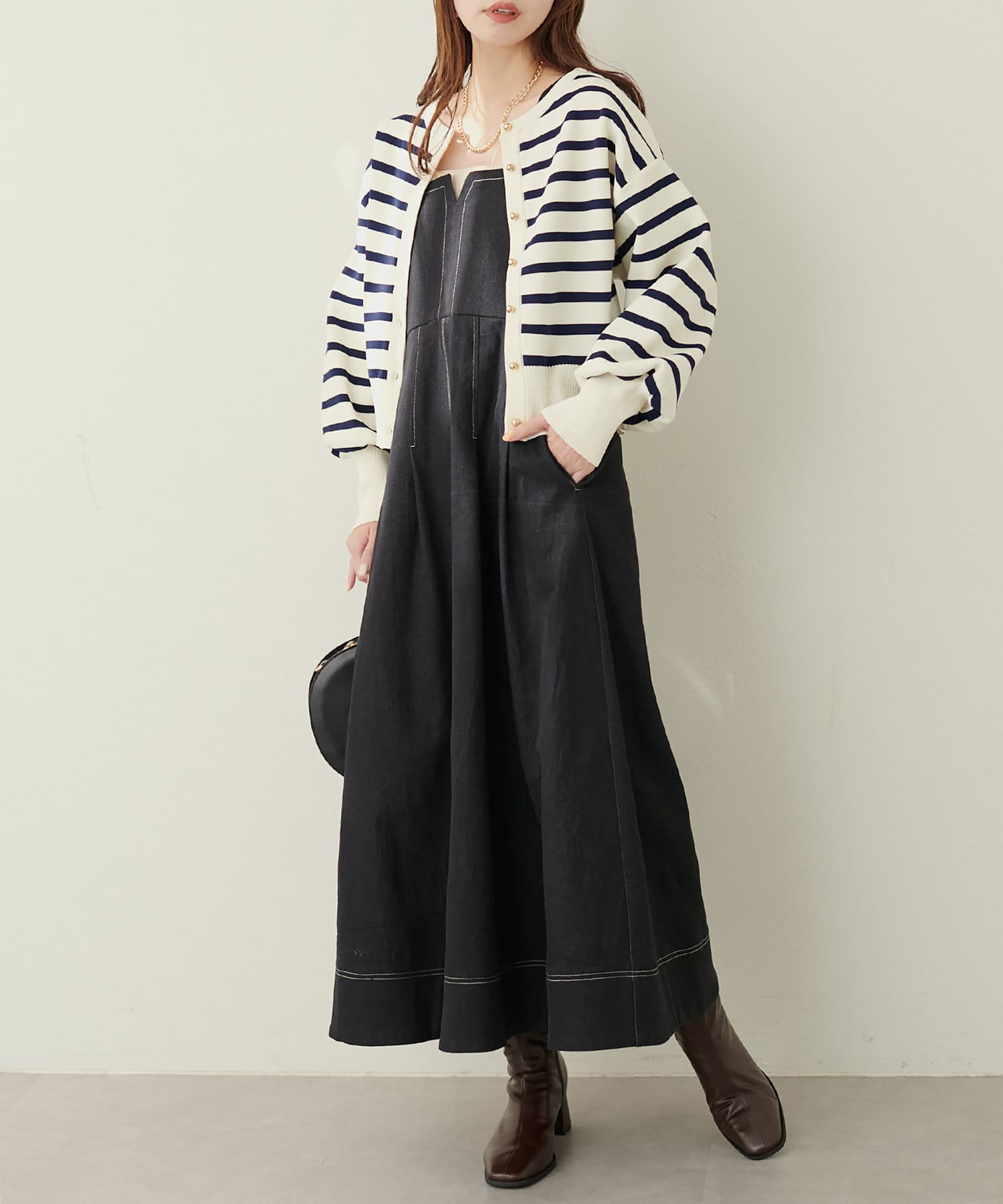 natural couture(ナチュラルクチュール) WEB限定 / お家で洗える薄金ころん釦カーディガン