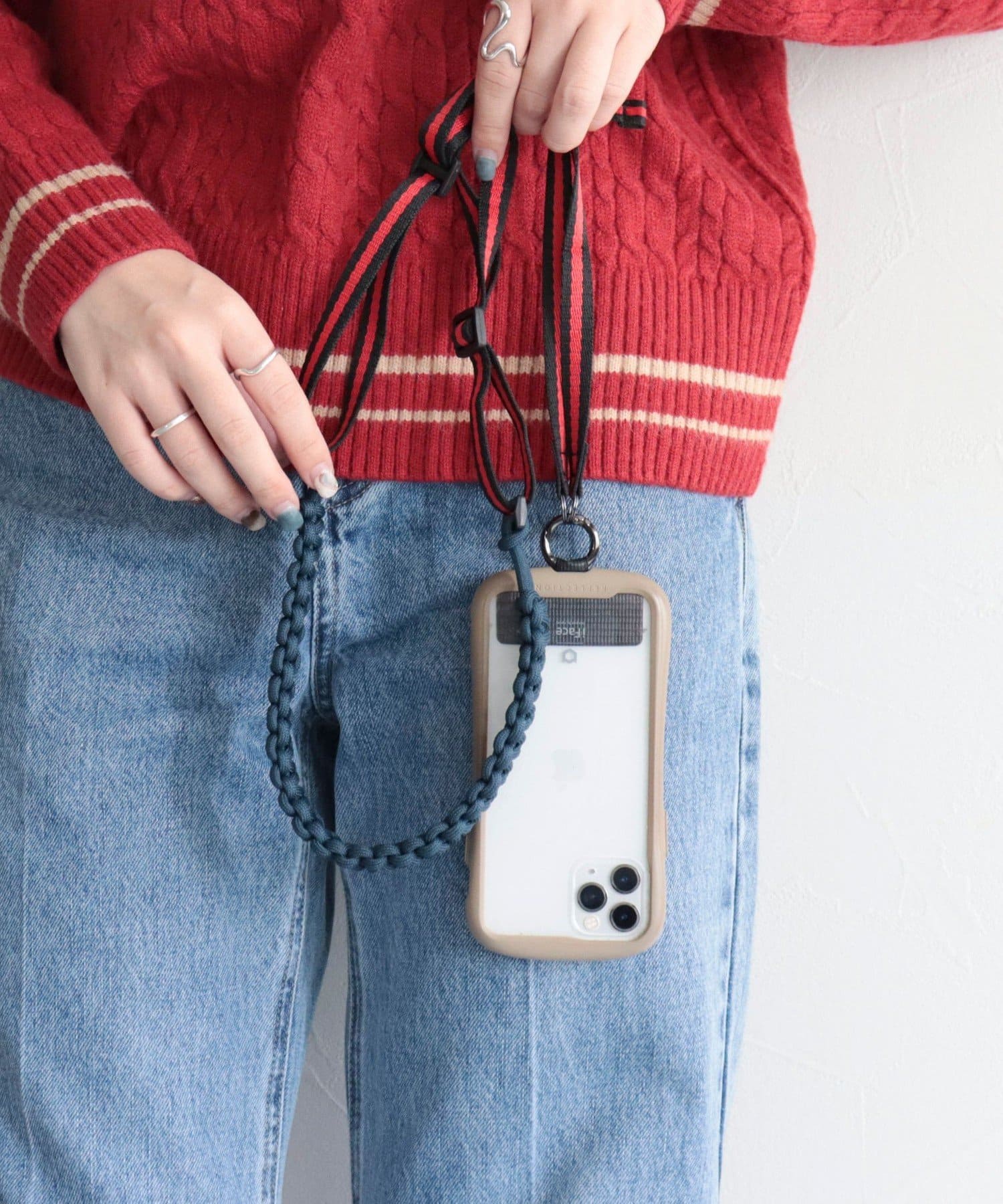 極美品　FRED フレッド　ショルダー紐　マルチストラップ　スマホショルダー 極美品 FRED フレッド ショルダー紐 マルチストラップ スマホ