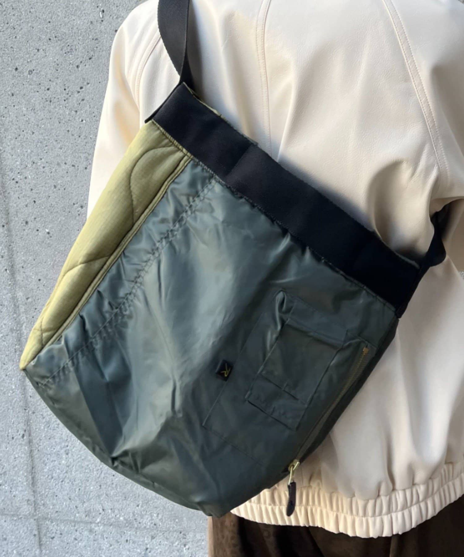 THRIFTY LOOK/スリフティールック】small MA1 shoulder bag