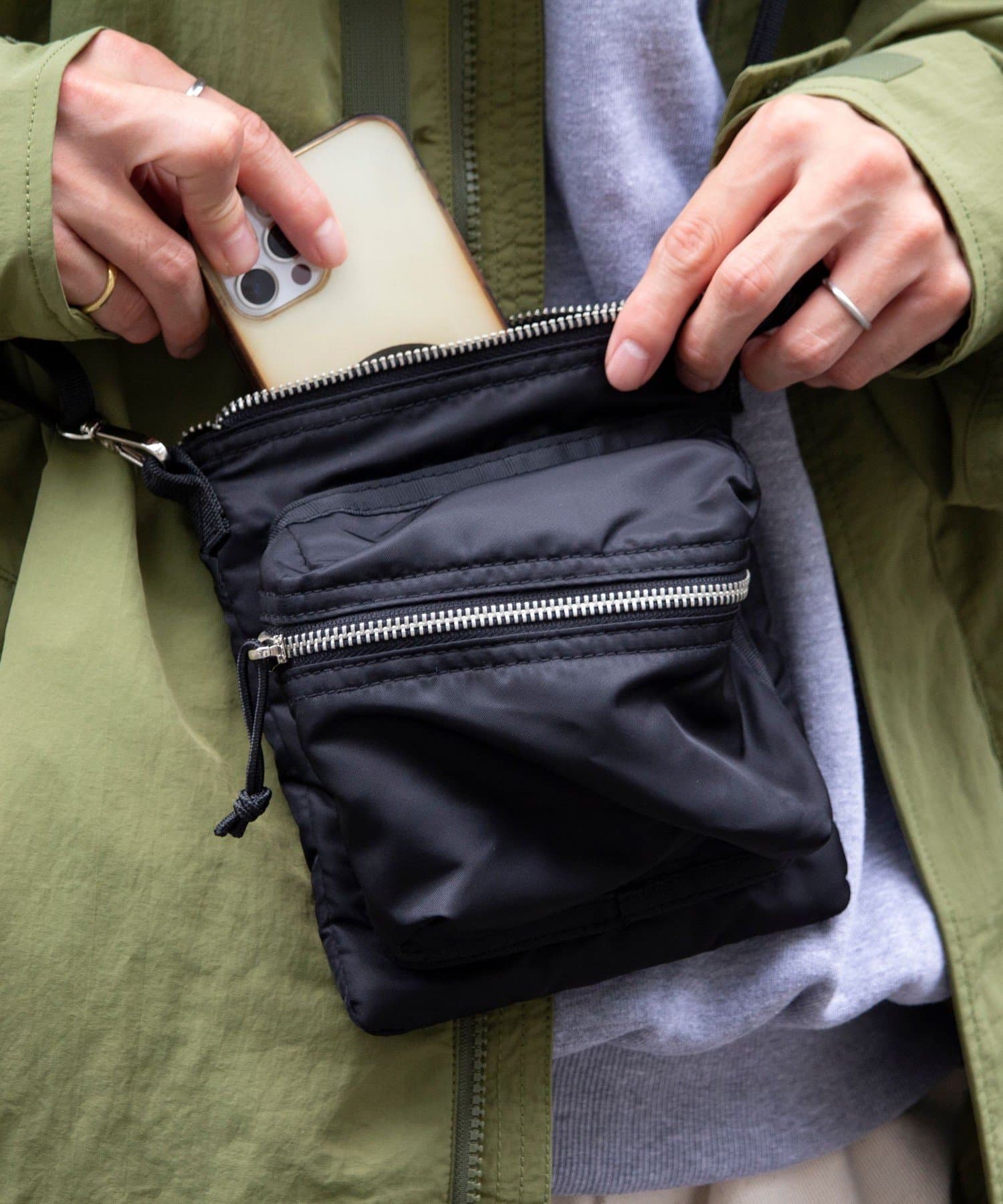 FREDY & GLOSTER(フレディ アンド グロスター) 【GLOSTER】パデッドタンカースバッグ 2nd クロシェット付き