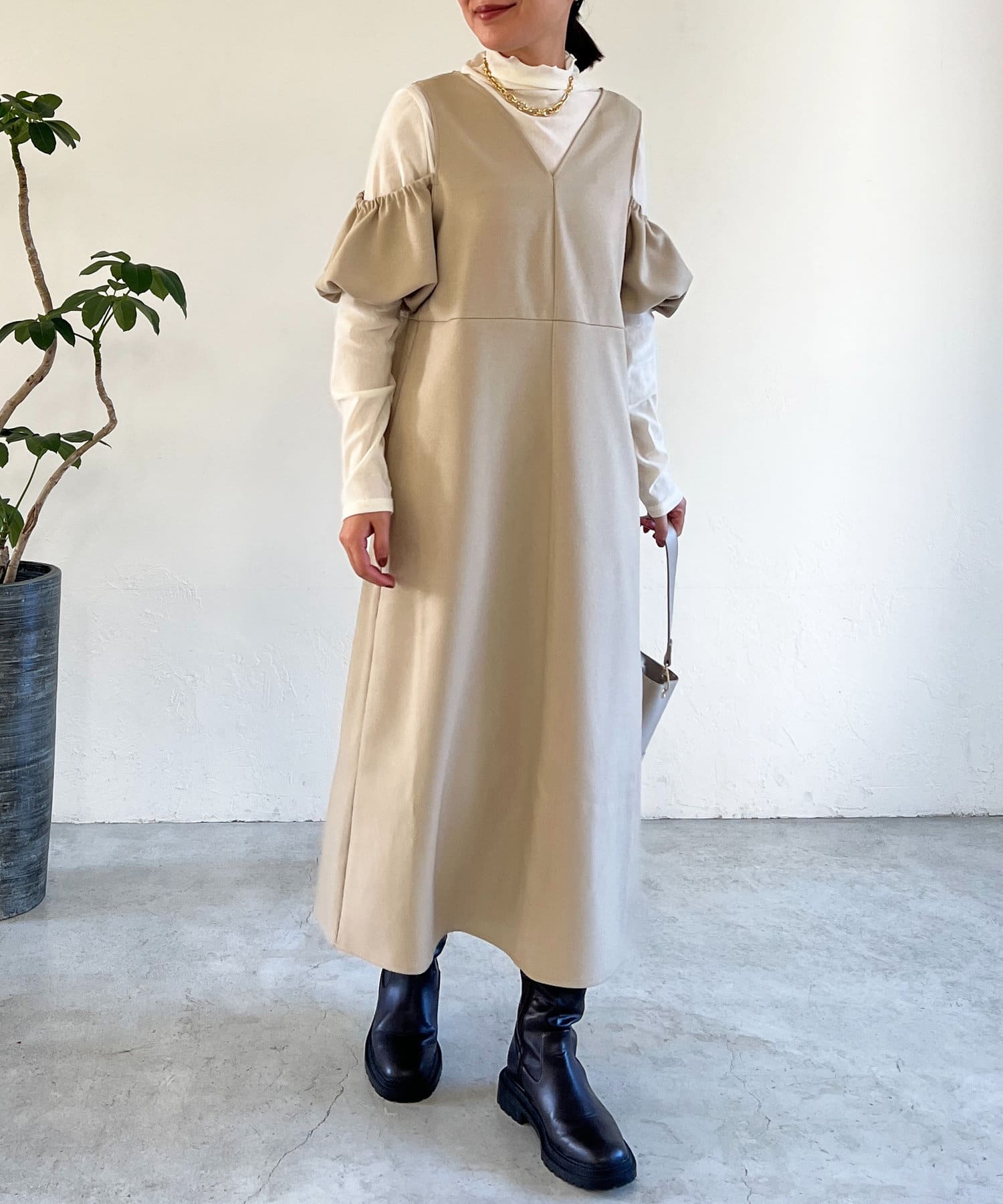 un dix cors(アンディコール) 【WEB限定】ショルダーカットアウトパフ袖ワンピース