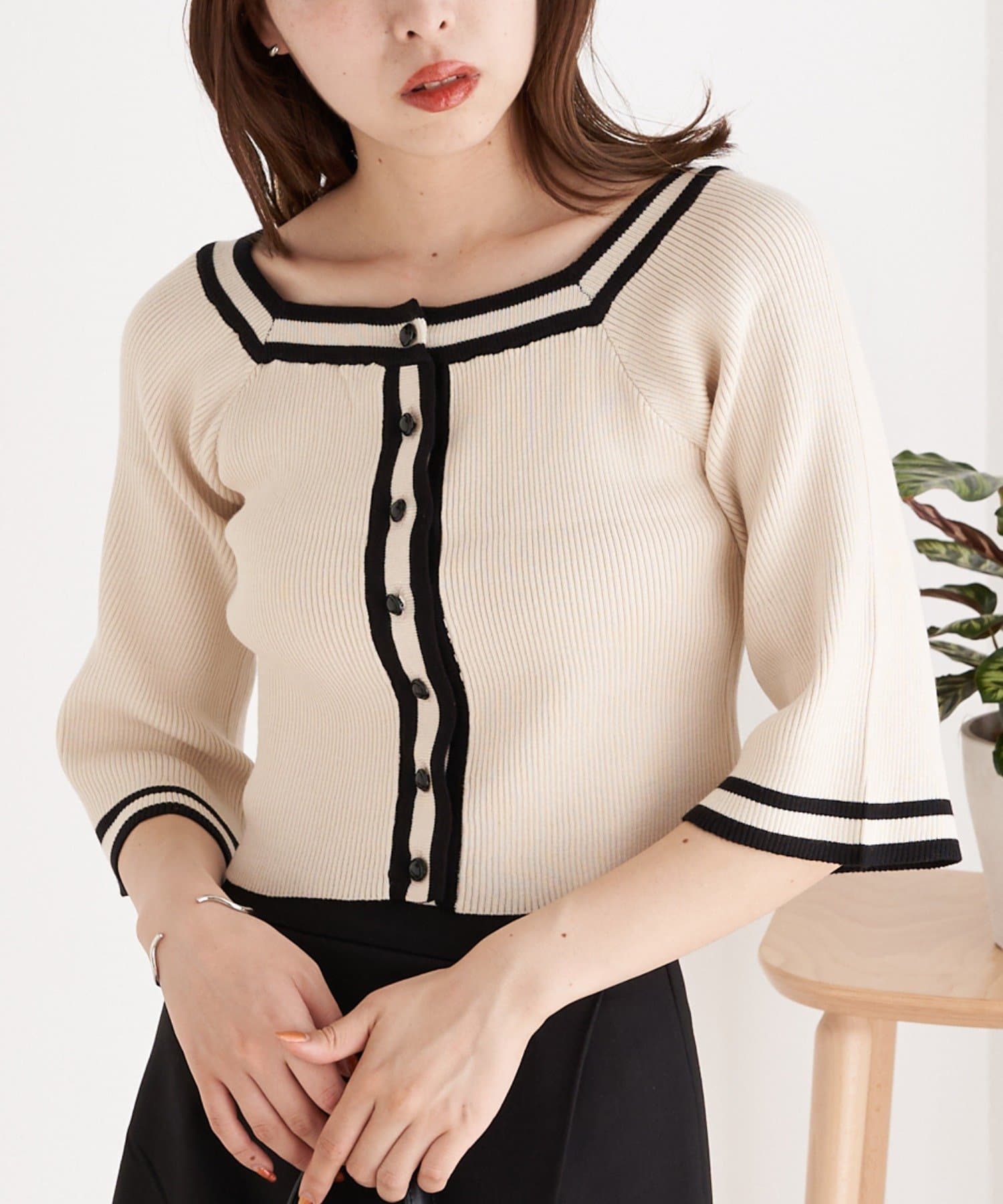 Chico】バイカラークロップドカーデプルオーバー | OUTLET