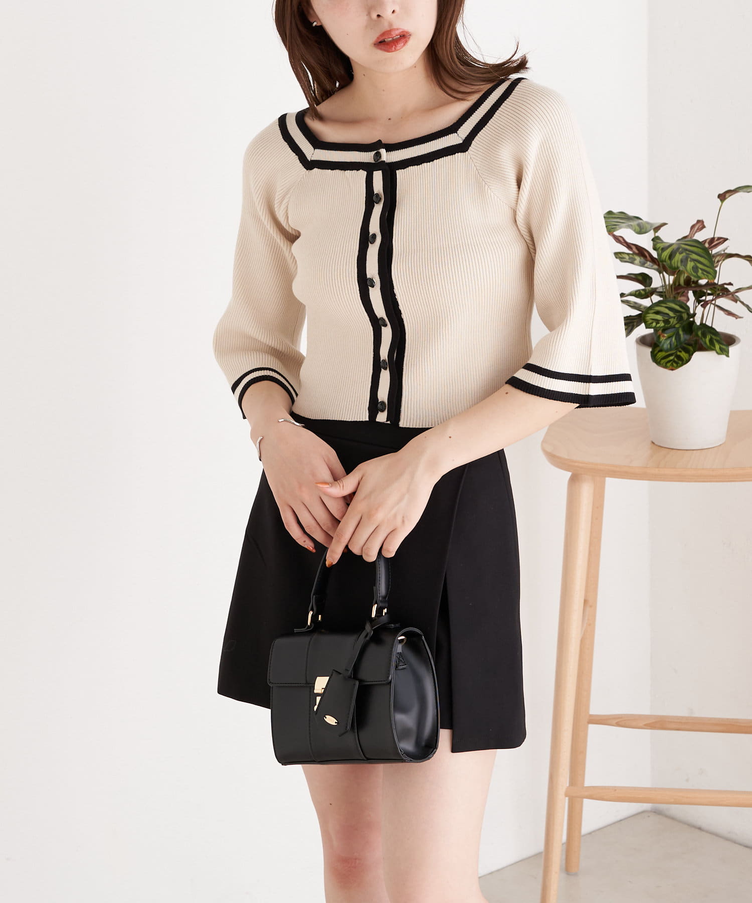 Chico】バイカラークロップドカーデプルオーバー | OUTLET