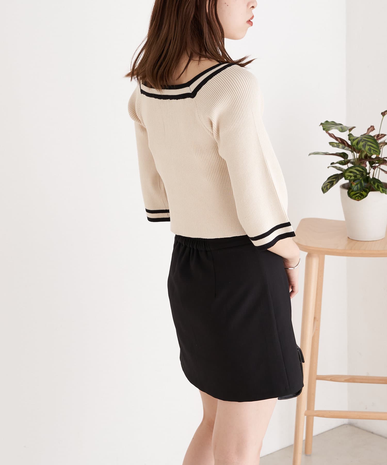 Chico】バイカラークロップドカーデプルオーバー | OUTLET