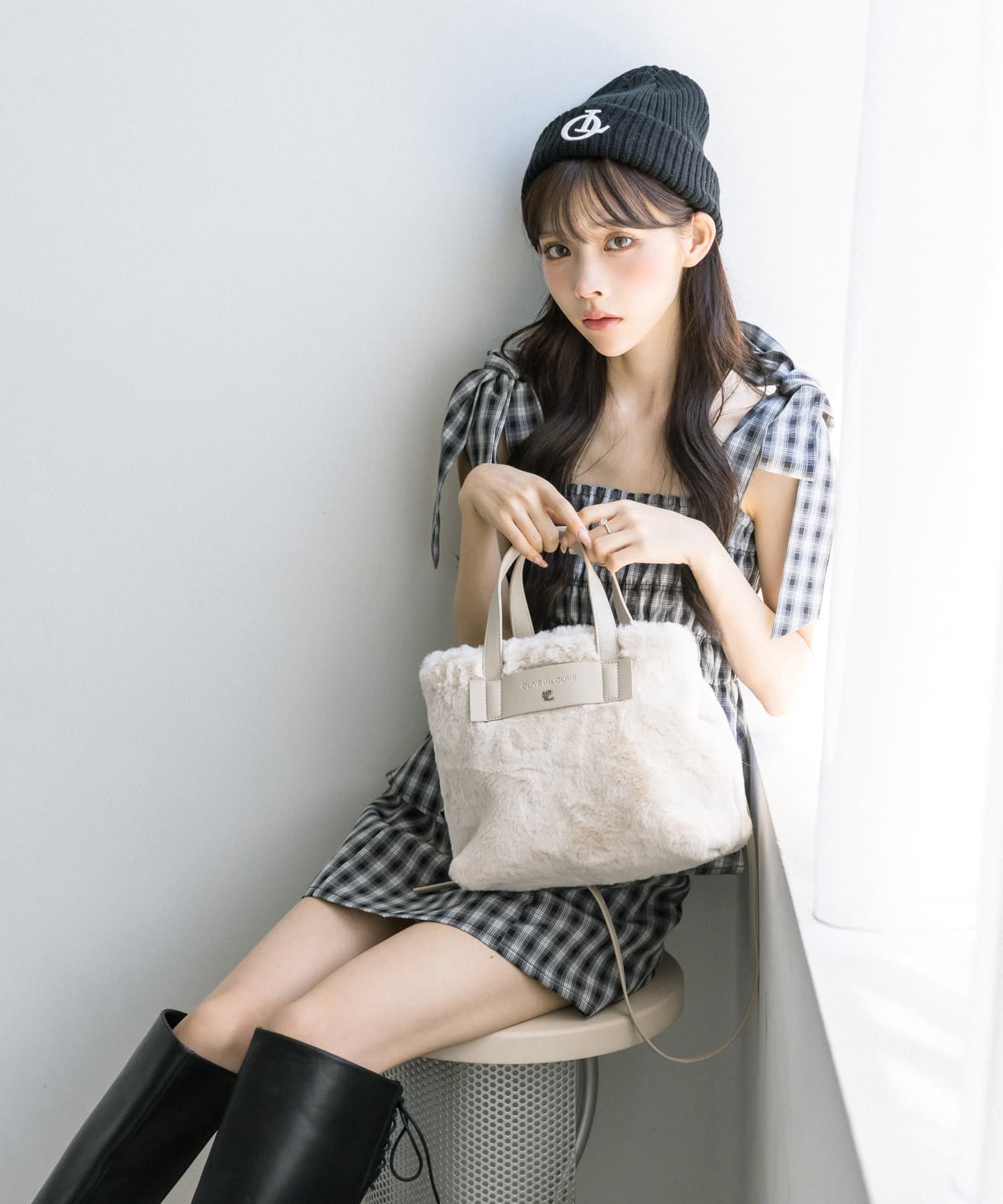 エンブレム付きファーミニトートバッグ | OLIVE des OLIVE