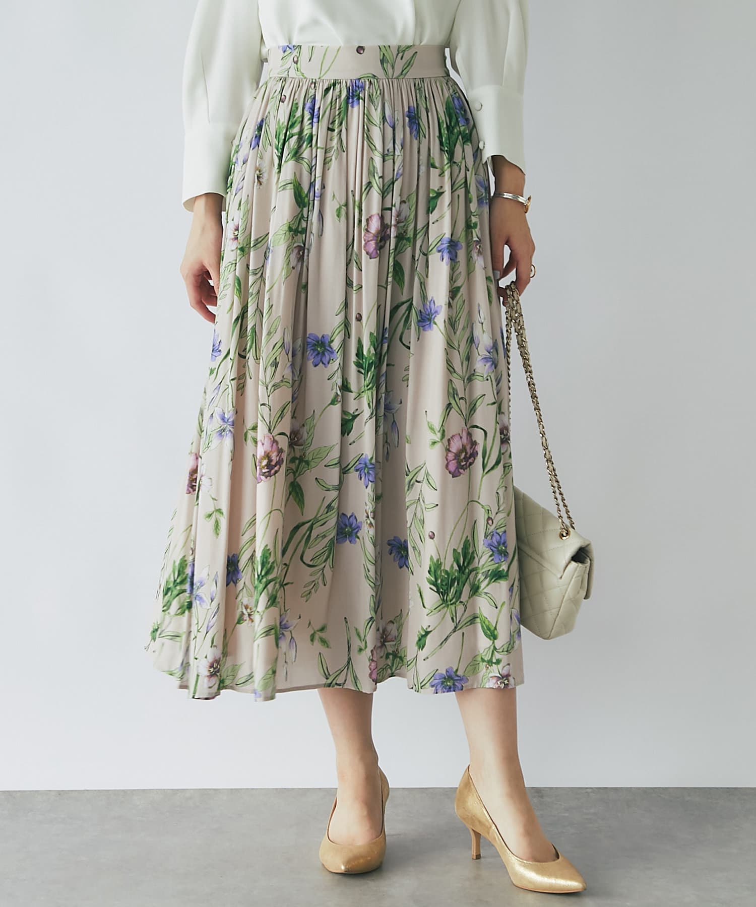 美品♡ La boutique BonBonの花柄プリントギャザースカート柔らかく落ち感のある素材