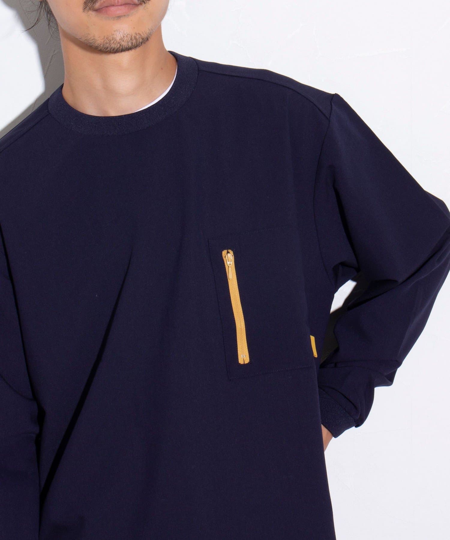 FREDY & GLOSTER(フレディ アンド グロスター) 【GLOSTER】ウールライク布帛 長袖Tシャツ 胸ジップポケット