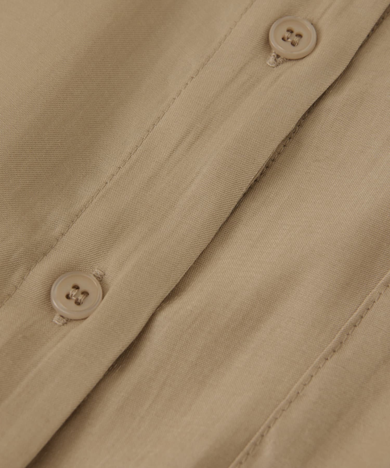 OUTLET(アウトレット) 【un dix cors】キラリサテンシンプルシャツ