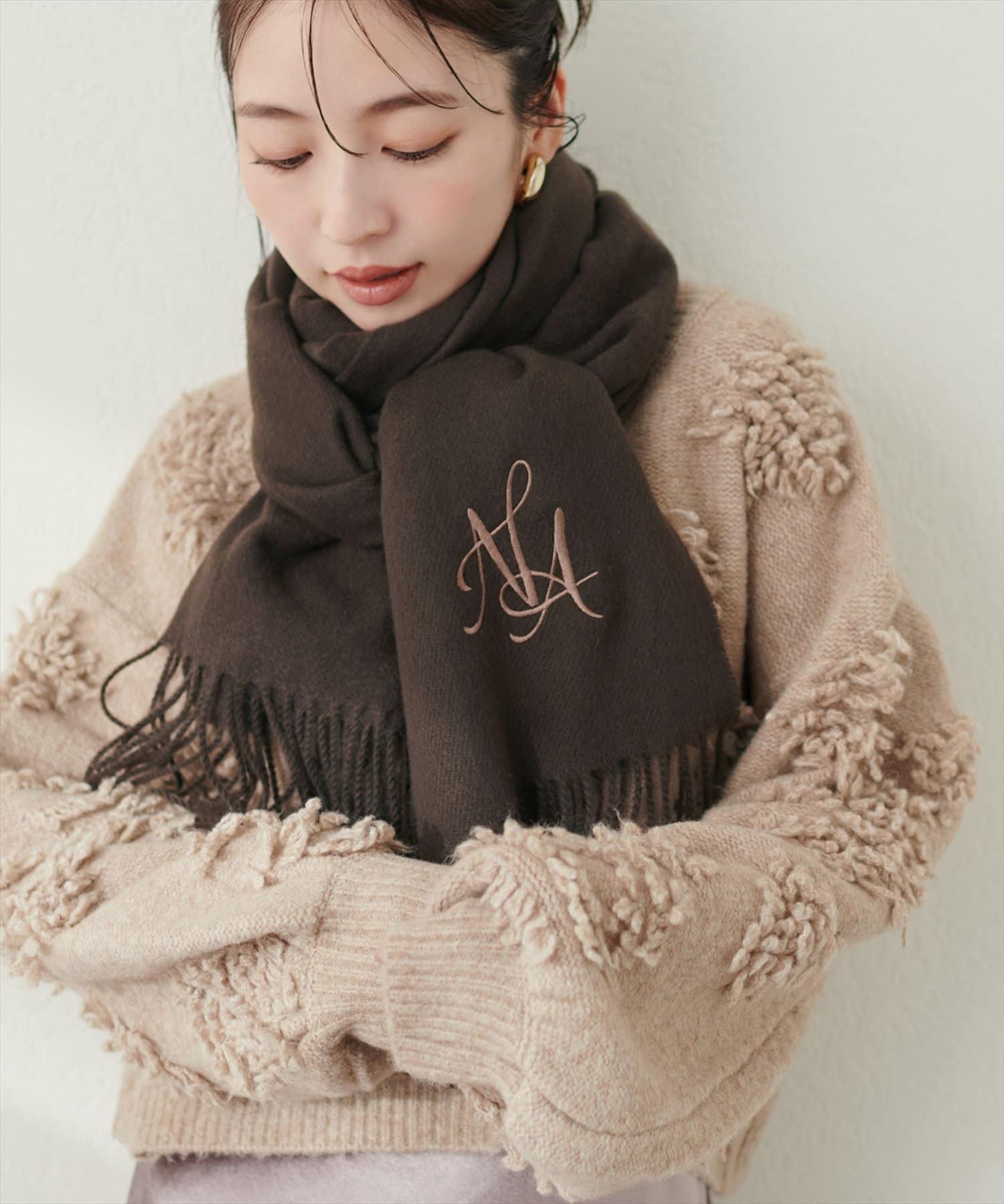 natural couture(ナチュラルクチュール) ロゴ刺繍カラーストール
