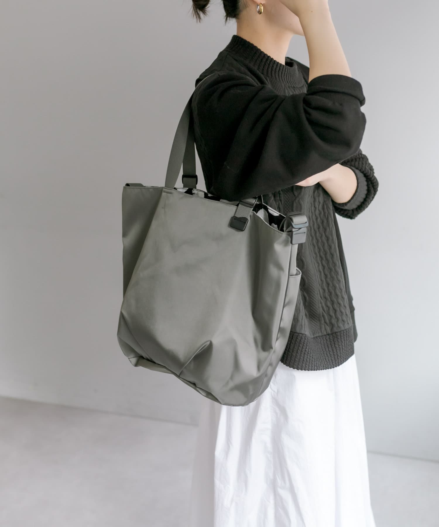 ear PAPILLONNER(イア パピヨネ) SNS総再生数350万越え！《裏地のドットがかわいい！/A4サイズ対応》アジャスタートートバッグ