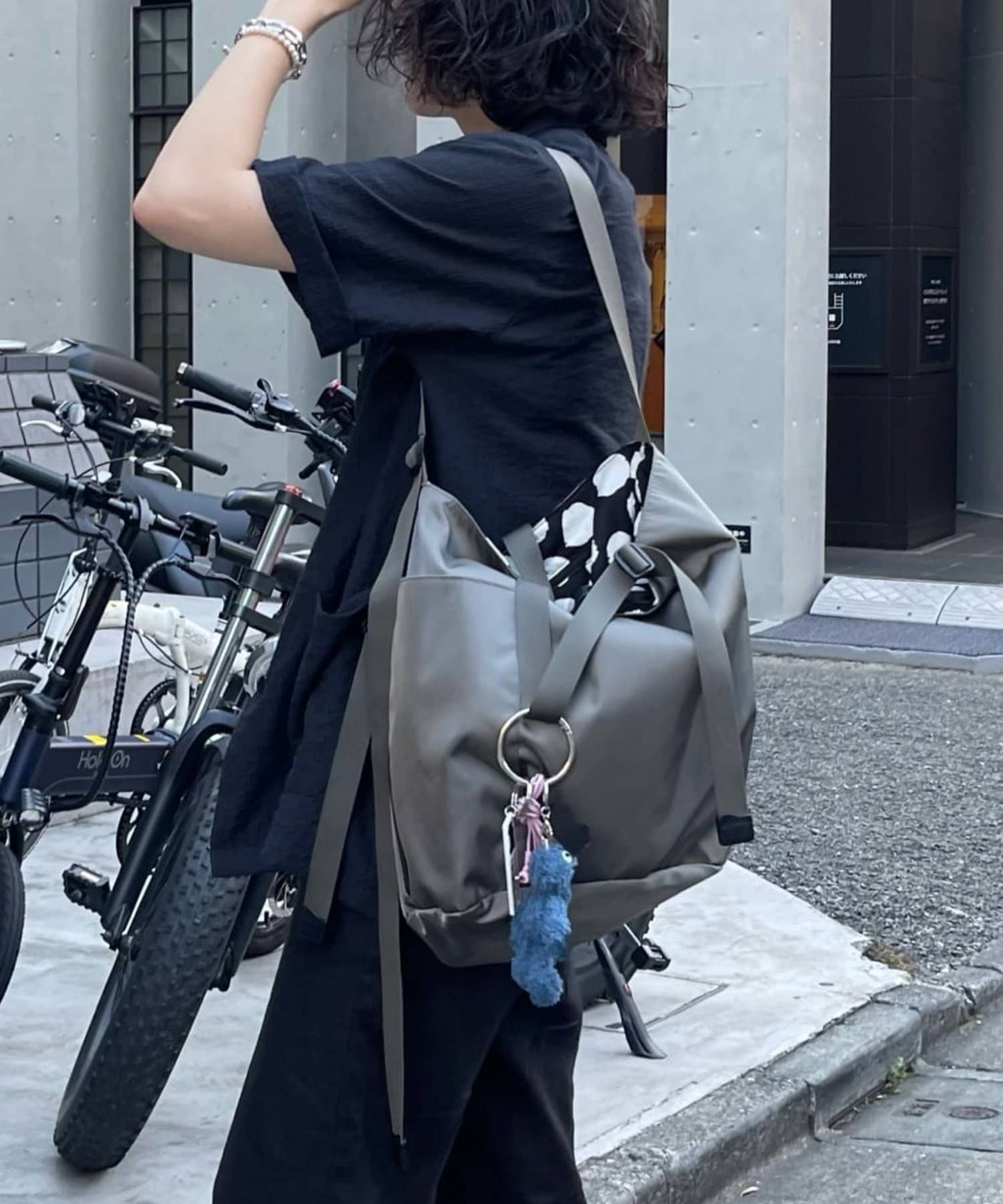 ear PAPILLONNER(イア パピヨネ) SNS総再生数350万越え！《裏地のドットがかわいい！/A4サイズ対応》アジャスタートートバッグ