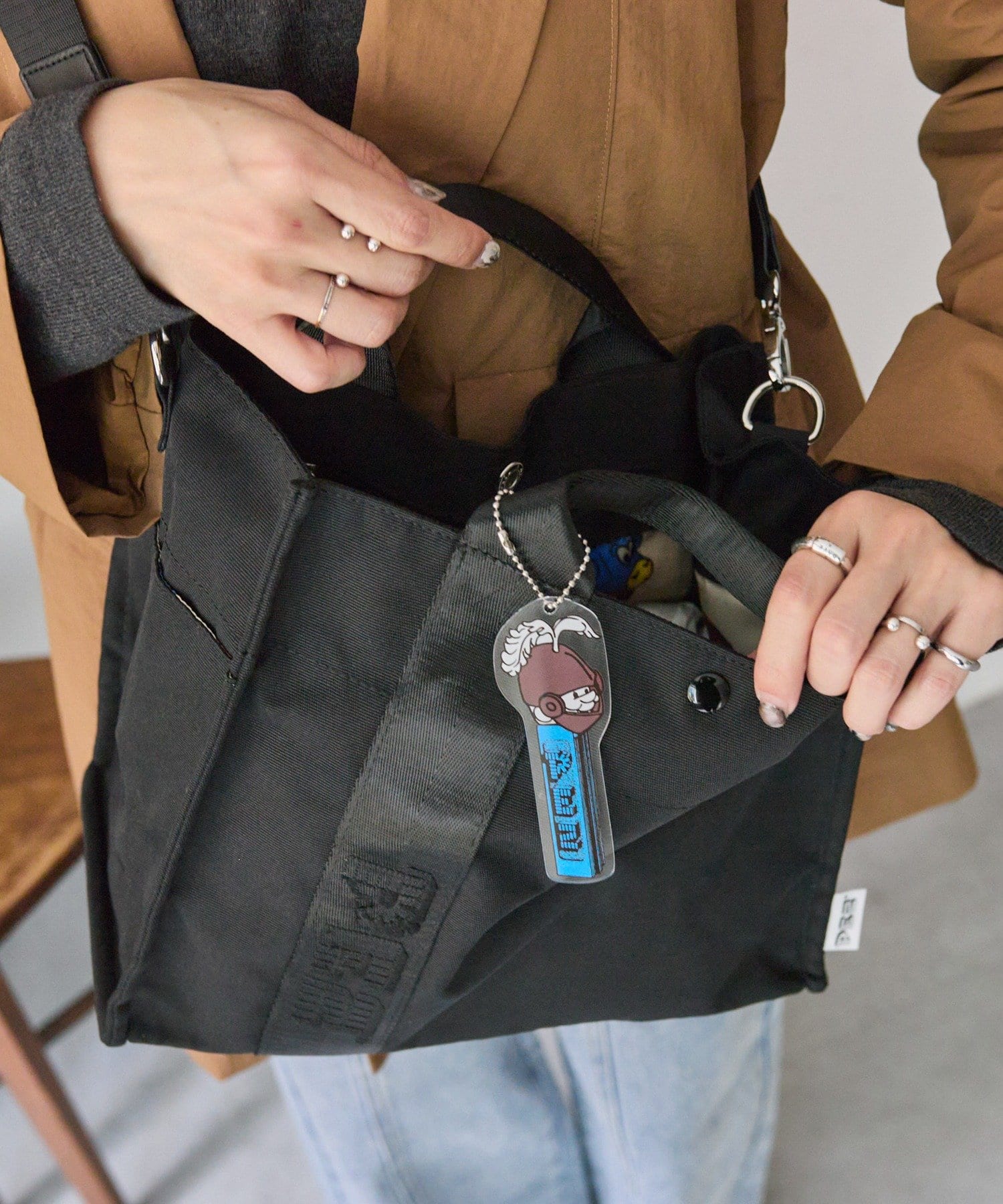 ear PAPILLONNER(イア パピヨネ) 再々追加決定!【PEZ×ear】《A4サイズ対応/撥水》ショルダー付きミディアムトートバッグ