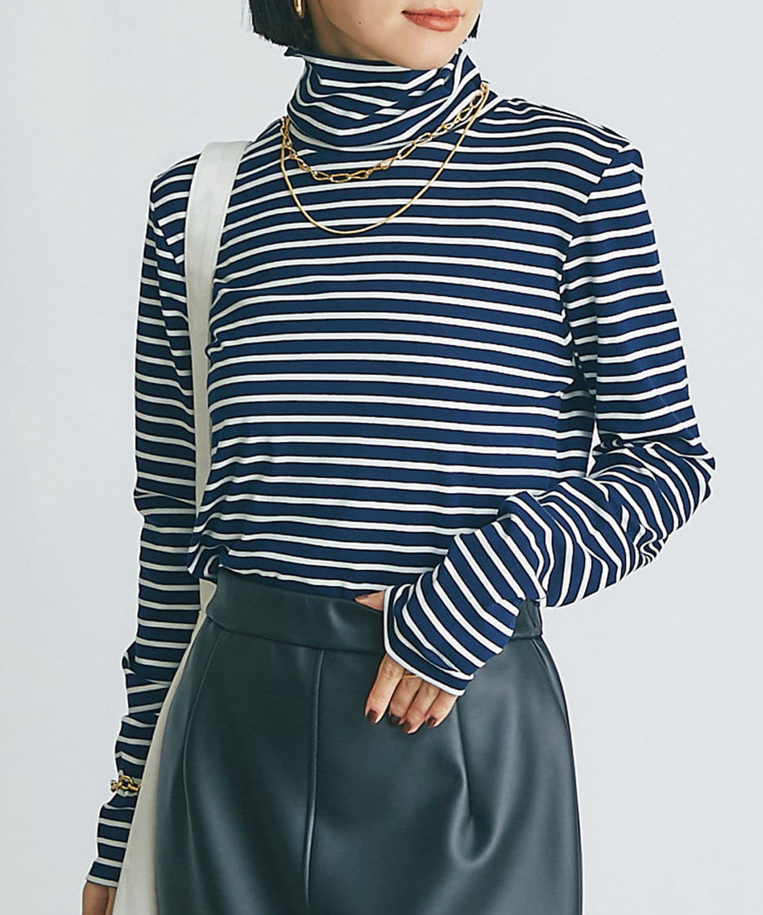 OUTLET(アウトレット) 【RIVE DROITE】【MONN.:. (モン)】タートルカットソー