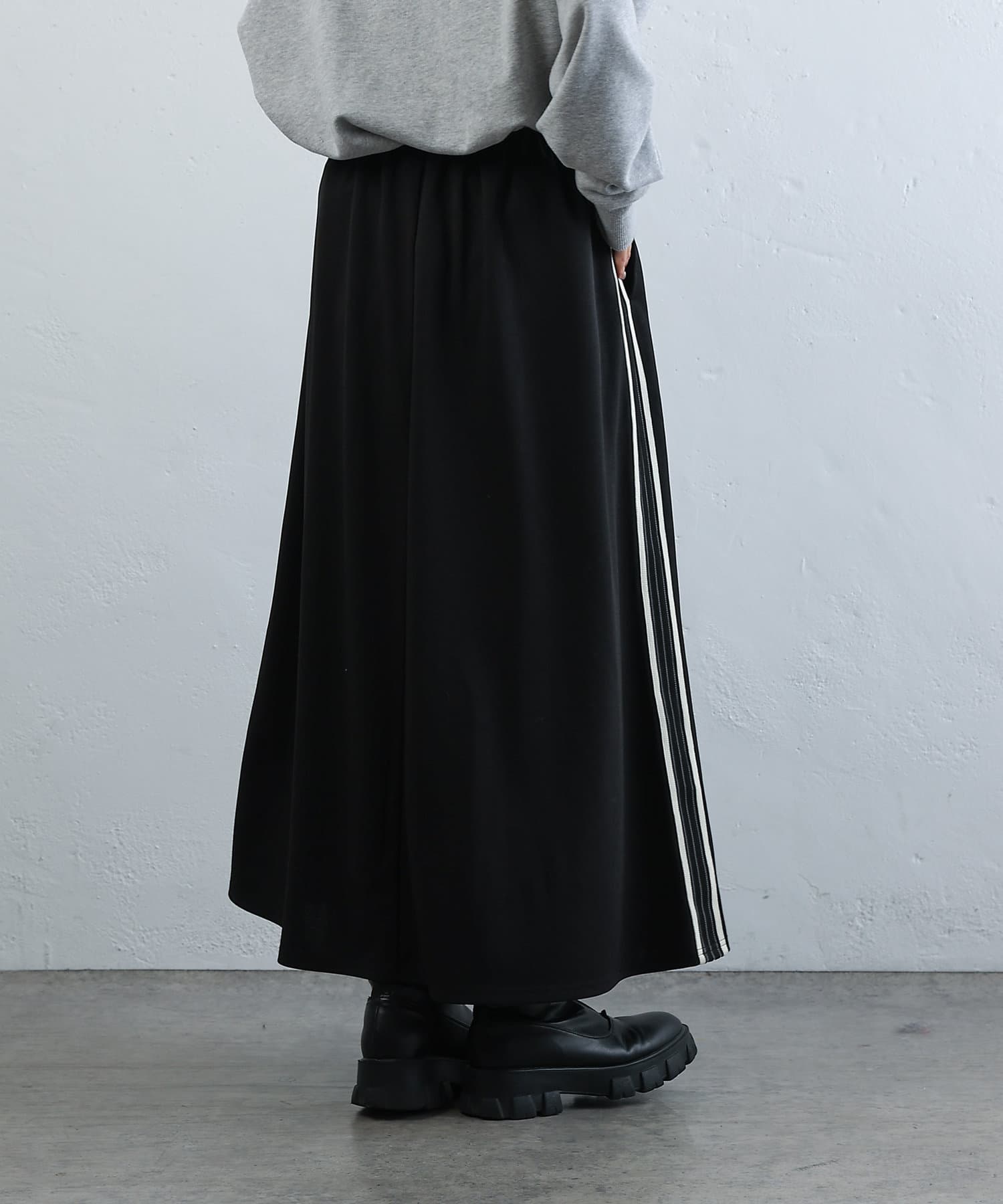 C193 人気 オフショル プリンセスラインフレアスカート そし  