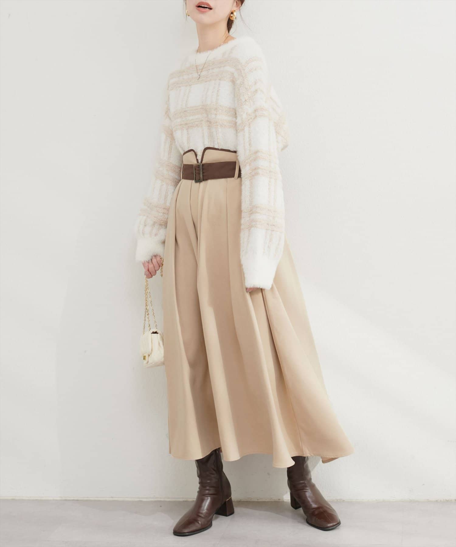 natural couture(ナチュラルクチュール) WEB限定 / 配色ベルトタックフレアスカート