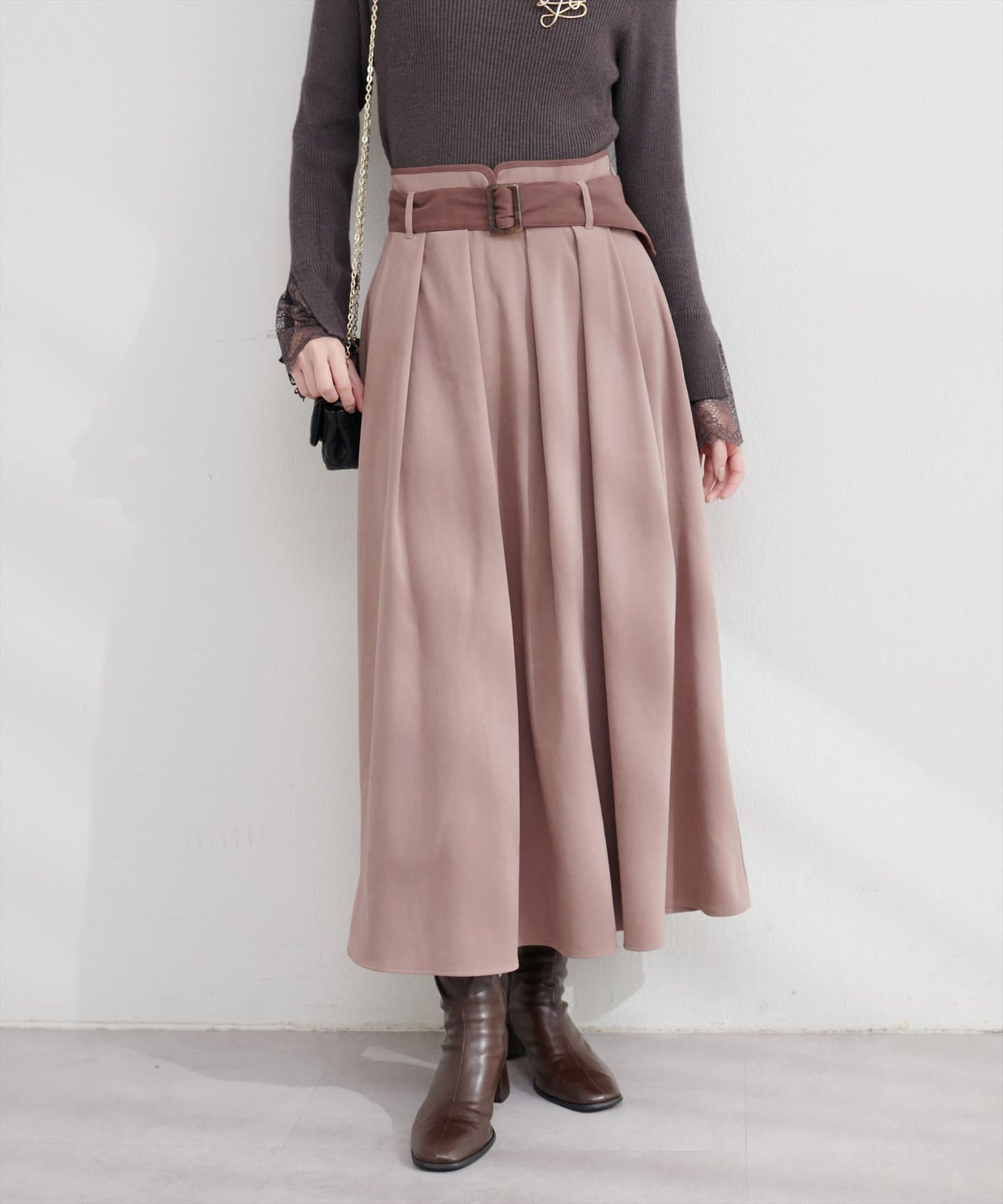 natural couture(ナチュラルクチュール) WEB限定 / 配色ベルトタックフレアスカート