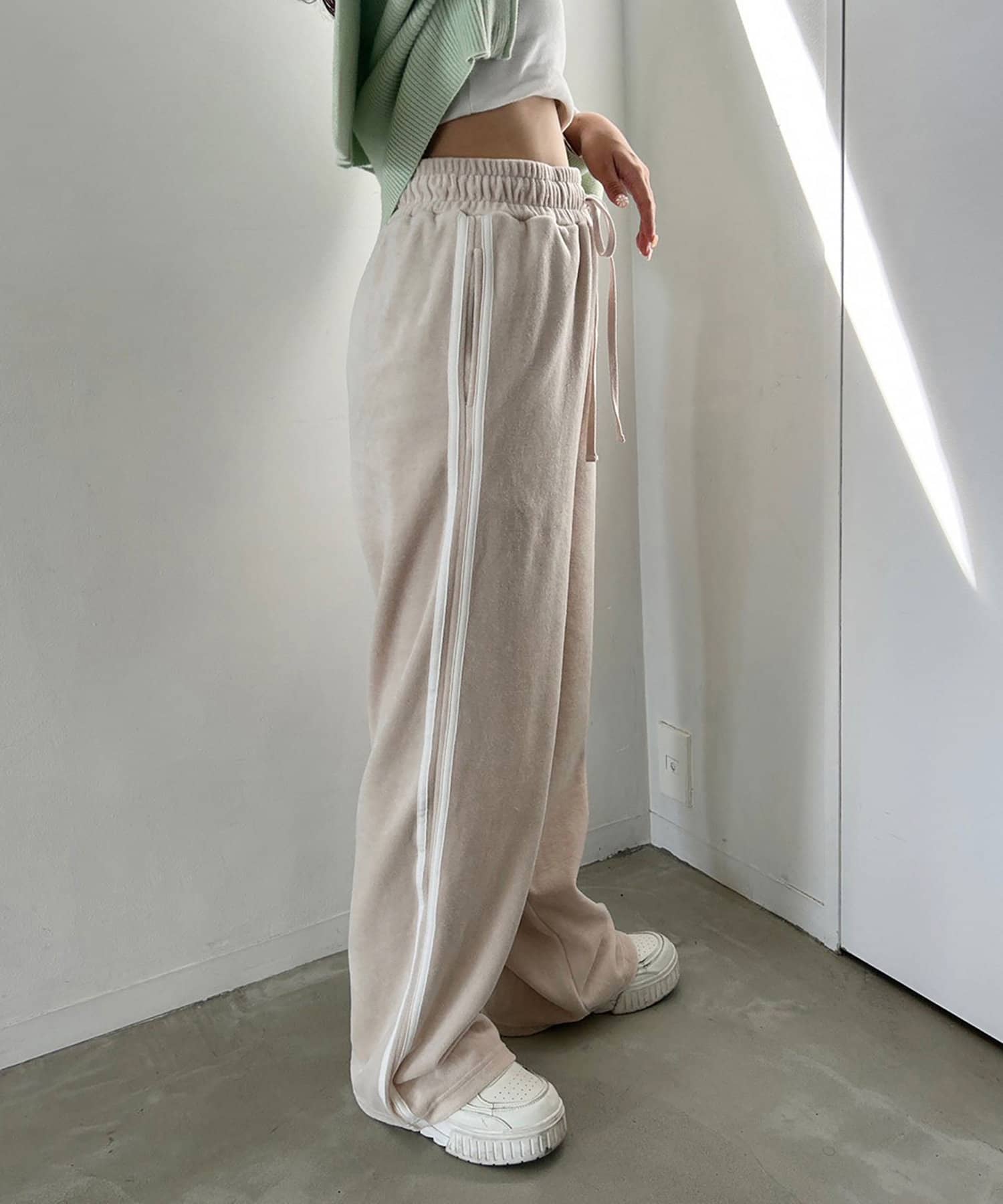 one after another】らくちんベロアパンツ | NICE CLAUP / OLIVE des