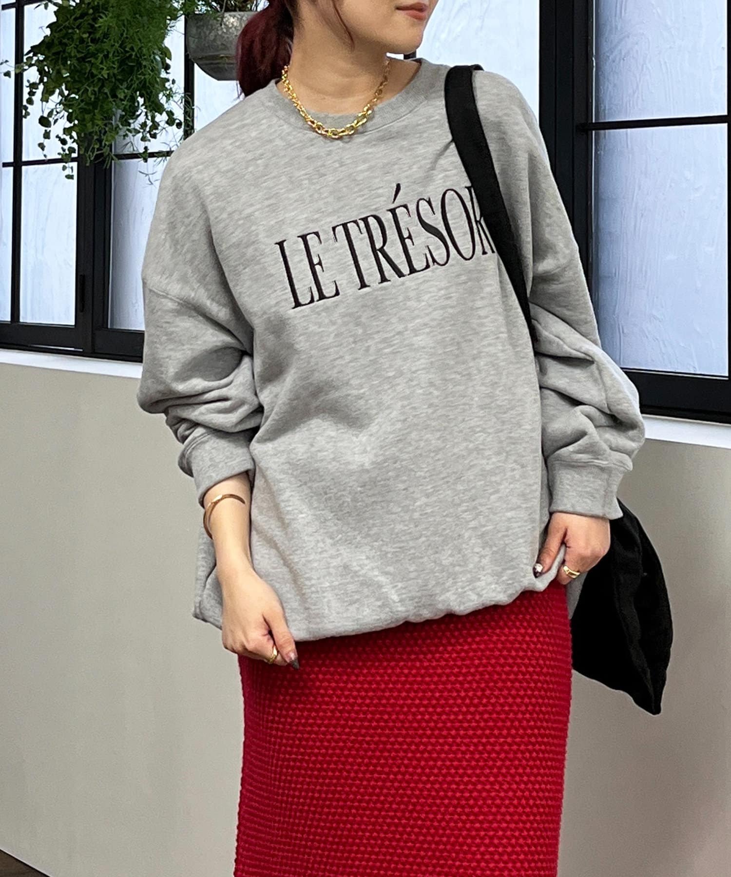 un dix cors(アンディコール) 《リラクシーに着られて体型カバーも！》刺繍ロゴスウェット