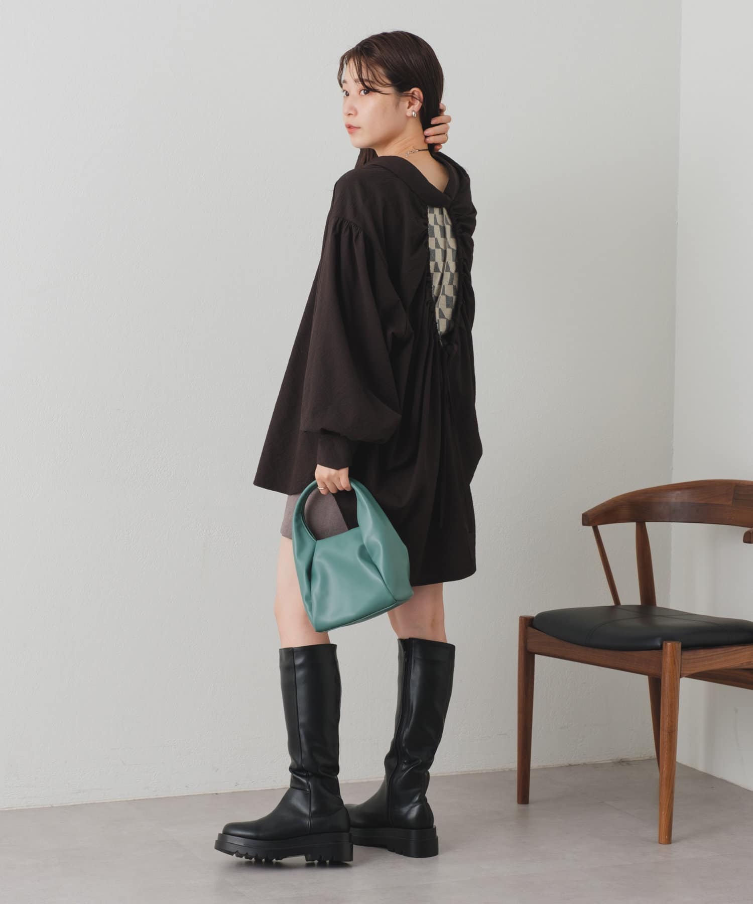 OUTLET(アウトレット) 【Kastane】バックギャザーBIGシャツ