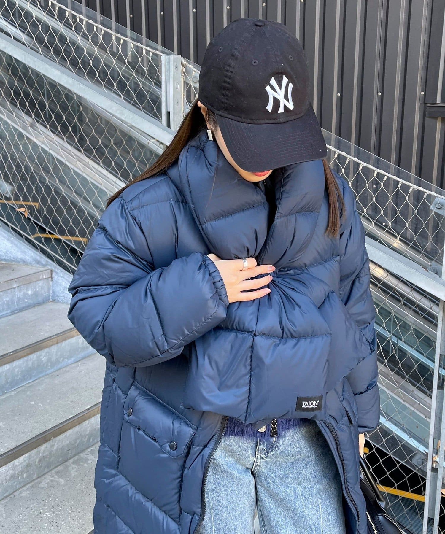 TAION/タイオン】コート同色ボリュームダウンマフラー | FREDY