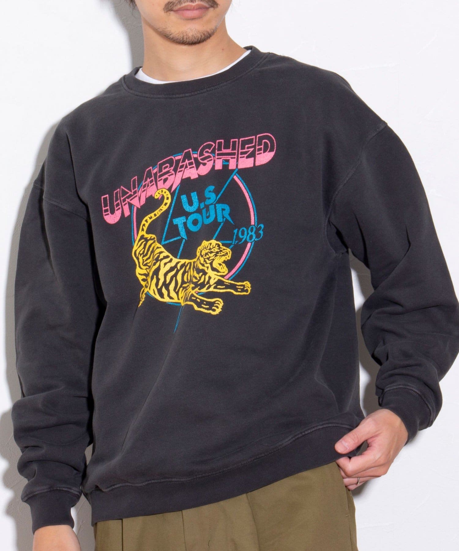 FREDY & GLOSTER(フレディ アンド グロスター) 【GLOSTER】ANIMAL ピグメント加工 クルーネック プリントスウェット