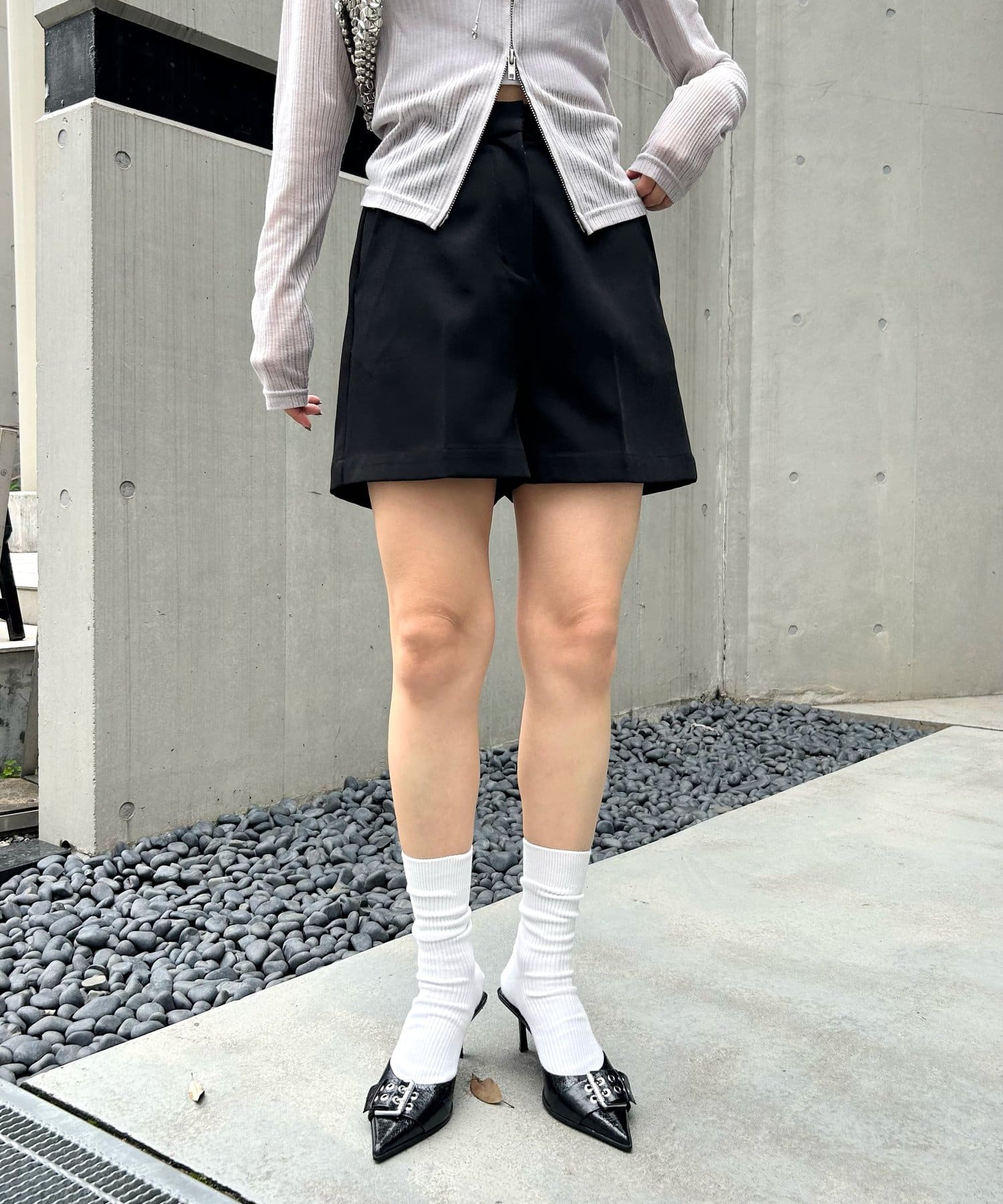 forksy. チノ2タックセンタープレスショートパンツ ブラック
