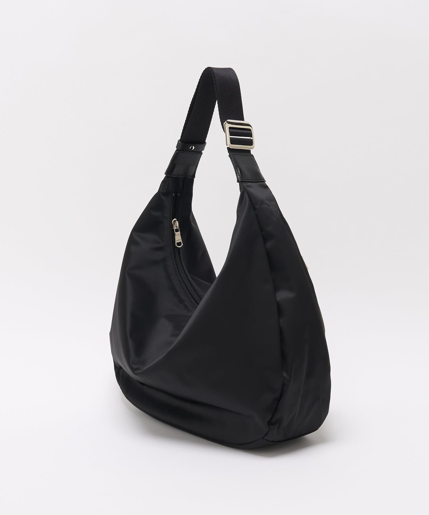 名品】ラウンドビッグショルダーバッグ | russet(ラシット