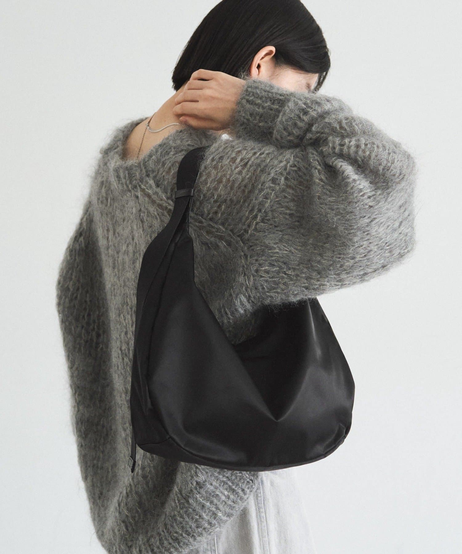 russet(ラシット) 《3/4～価格改定》クラウズナイロンラウンドビッグショルダーバッグ