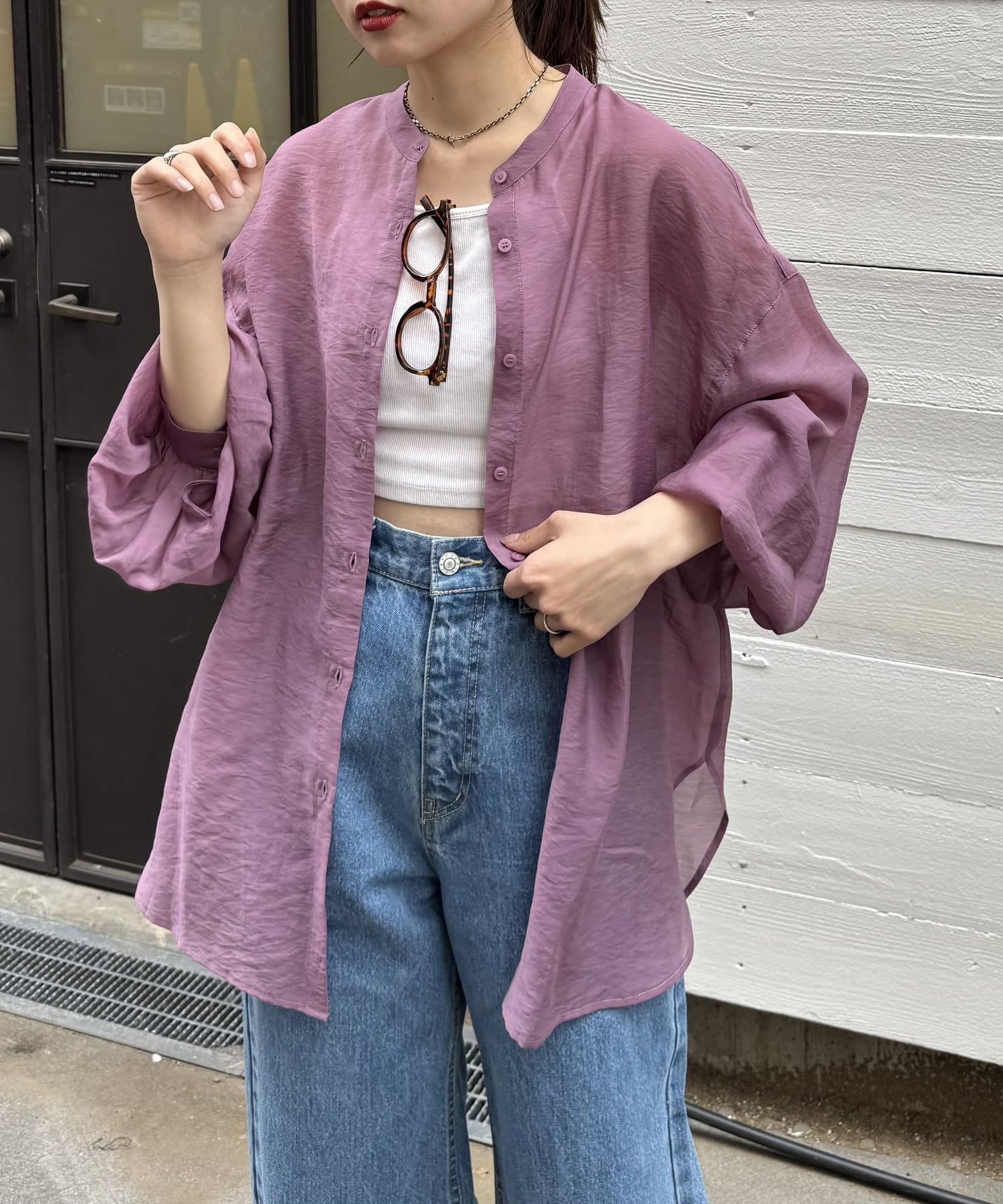 【新色追加】大人気！シアーシャツが今年もリバイバル！！シーズンムード高まる"主役級シャツ"■デザインバンドカラーシャツが、トレンドのシアー素材で今年も登場！程よい透け感で、ヘルシー