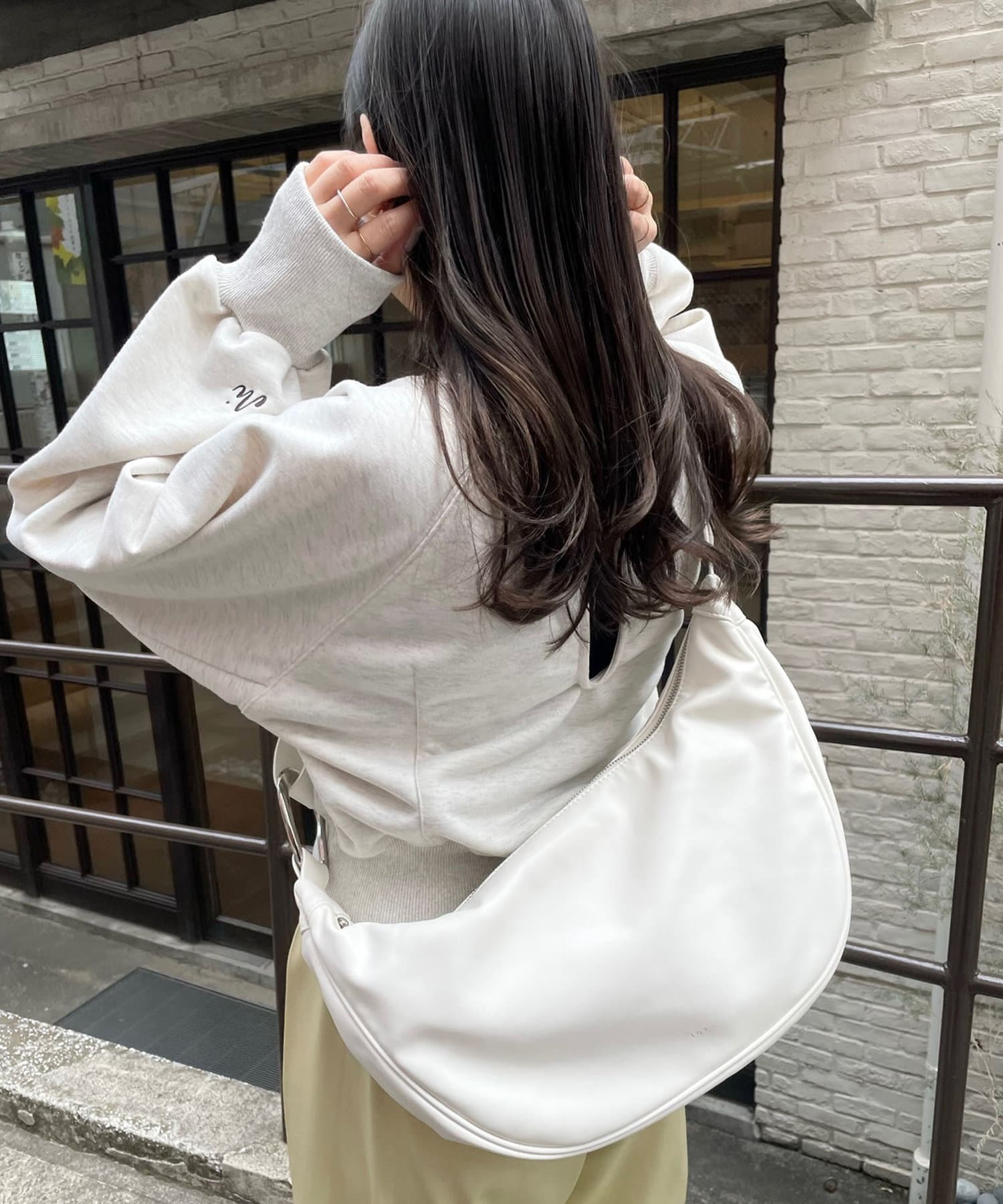 再入荷！】loti ワンショルダークロワッサンBAG | mystic(ミスティック)レディース | PAL CLOSET(パルクローゼット) -  パルグループ公式ファッション通販サイト