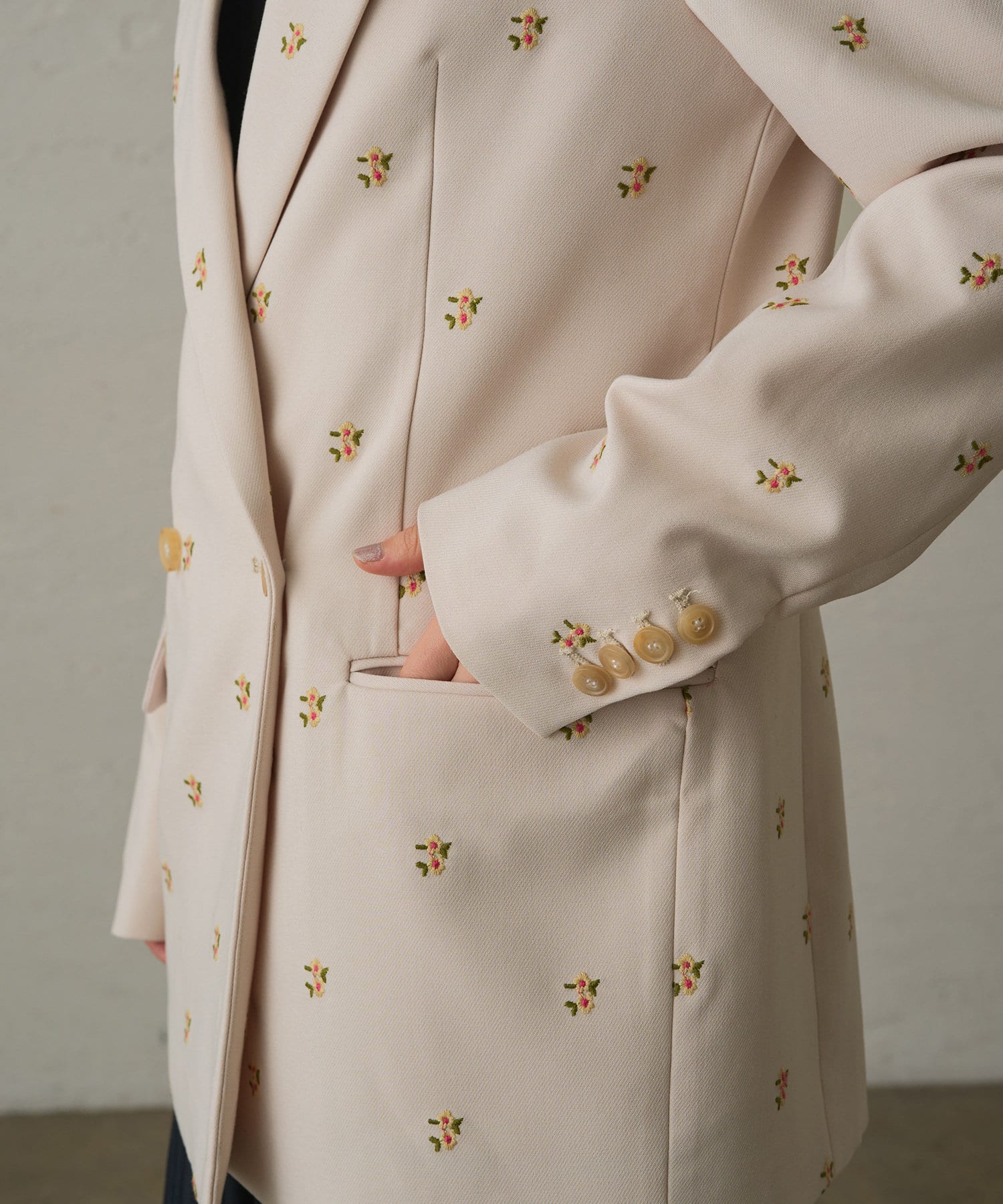 Loungedress(ラウンジドレス) フラワー刺繍ジャケット
