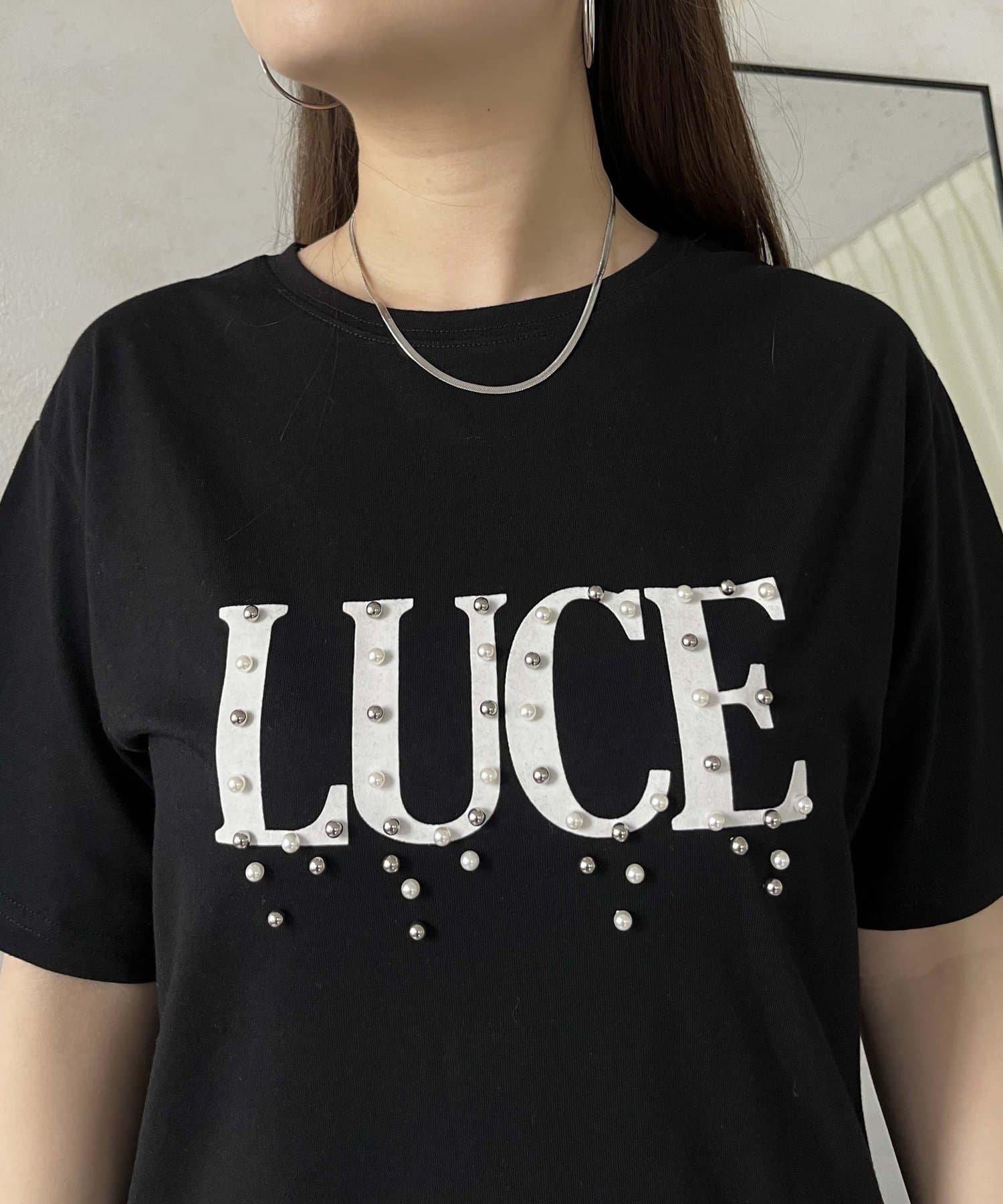 prose verse(プロズヴェール) 【LUCE】BIGロゴパール付きTシャツ