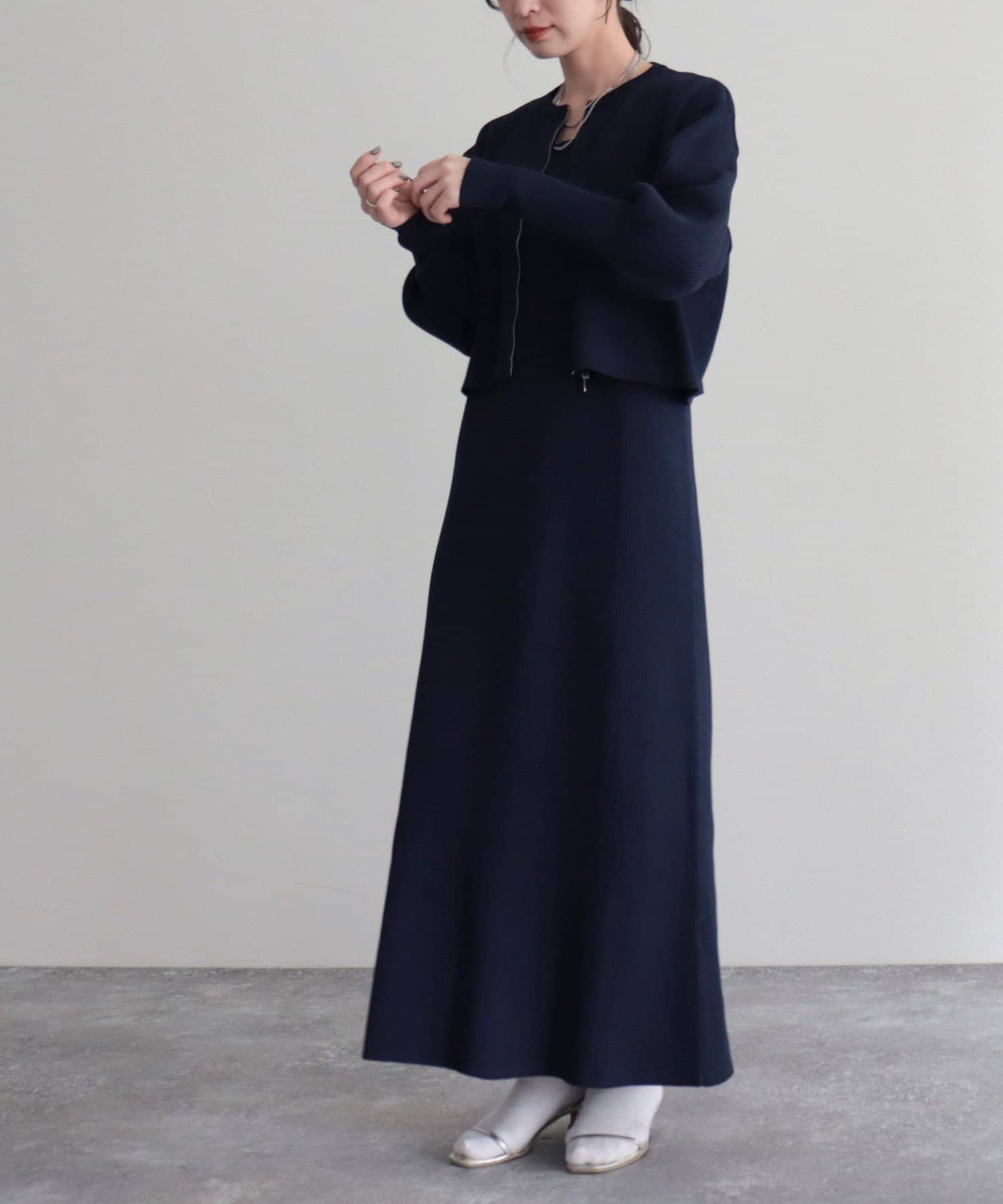 saquiノーカラースリットスリーブジャケット　１回着用のみ 2025年最新】saqui ノーカラージャケットの人気アイテム - メルカリ